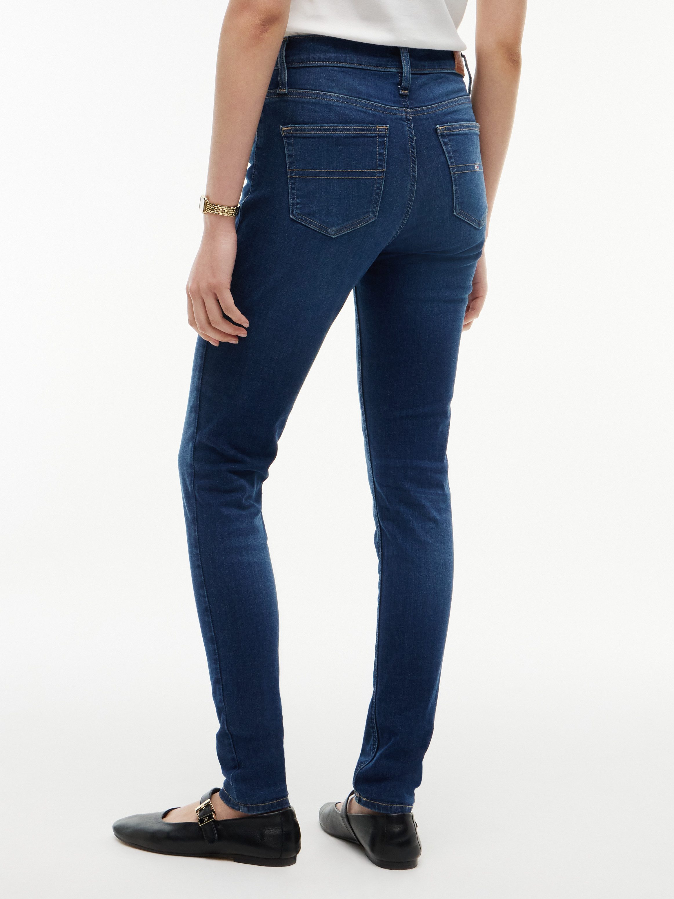 Tommy Jeans Skinny-fit-Jeans NORA MID RISE mit Waschung, Logo-Badge