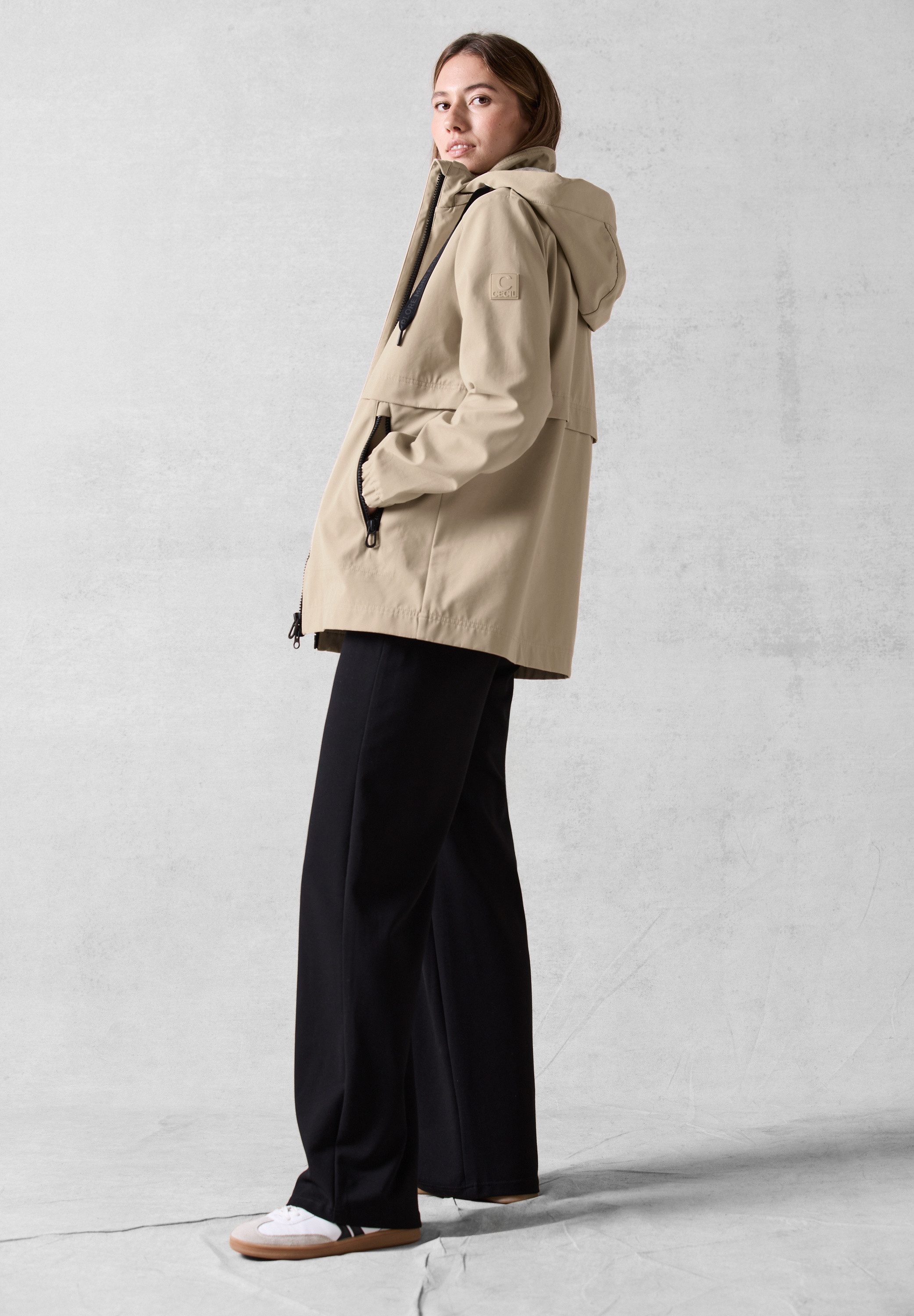 CECIL Outdoorjacke aus softem Materialmix