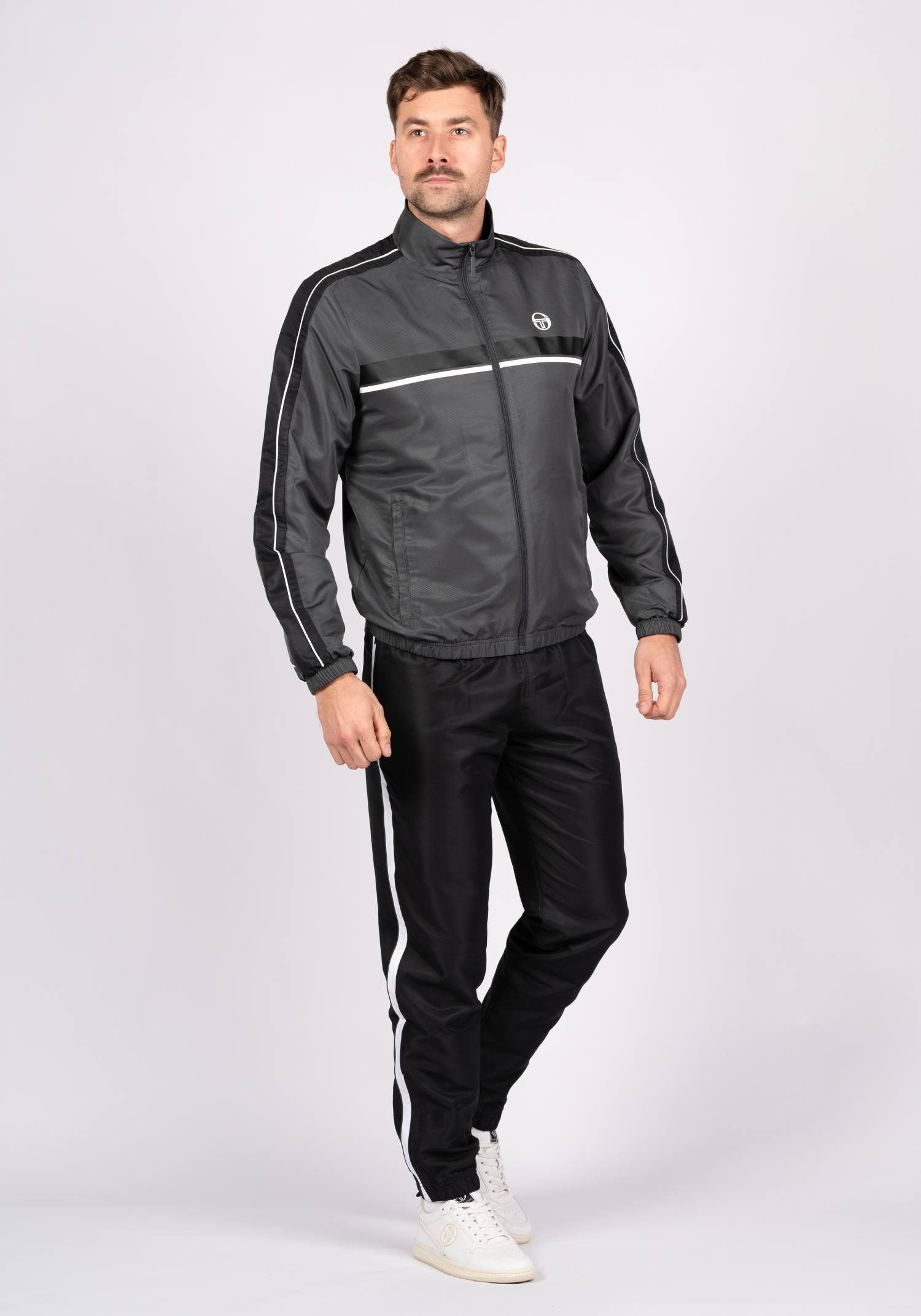 Sergio Tacchini Trainingsanzug Trainingsanzug Sergio Tacchini Agave (2-tlg., Jacke und Hose), Streifendetails