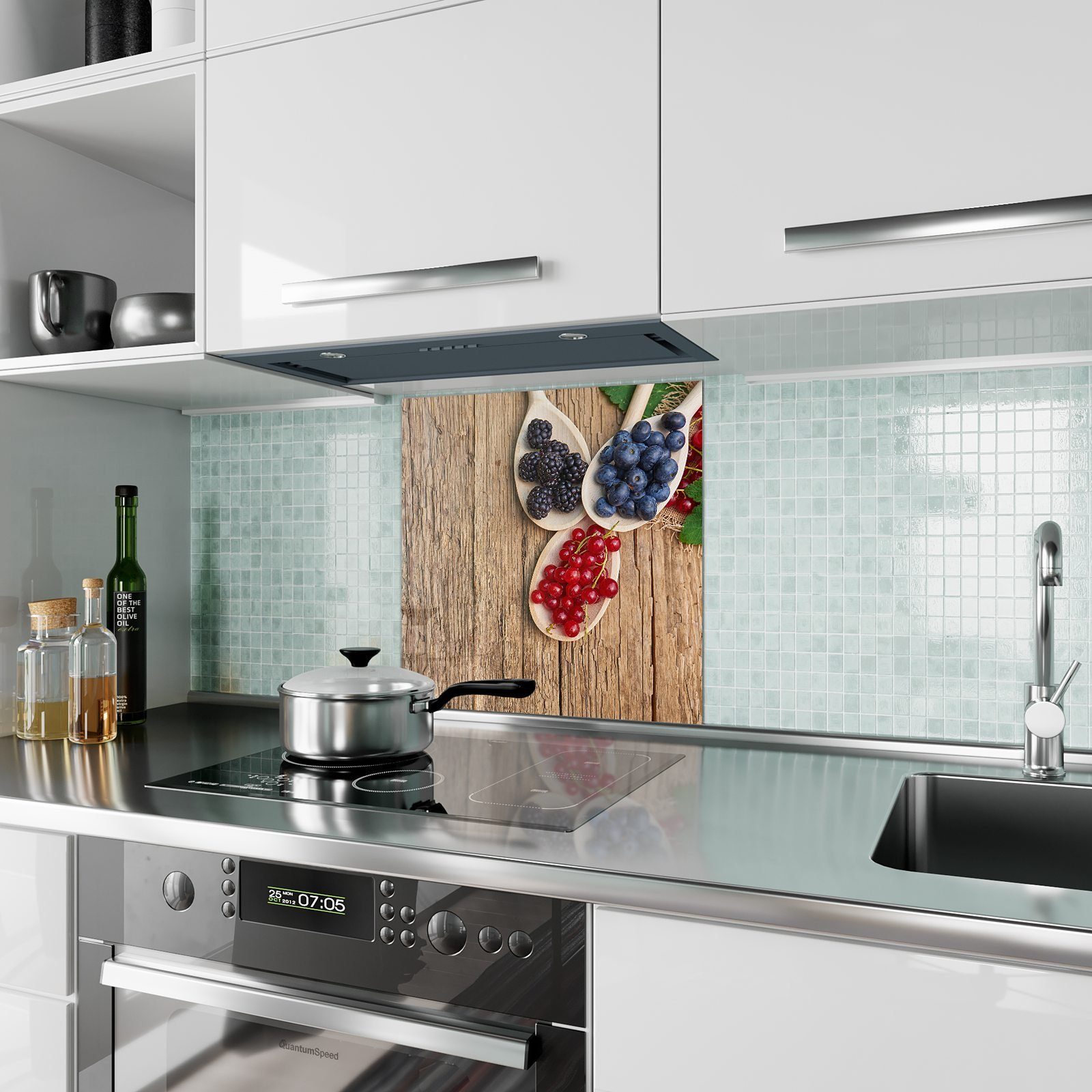 Spritzschutz Holztisch Küchenrückwand auf Primedeco Glas Beeren