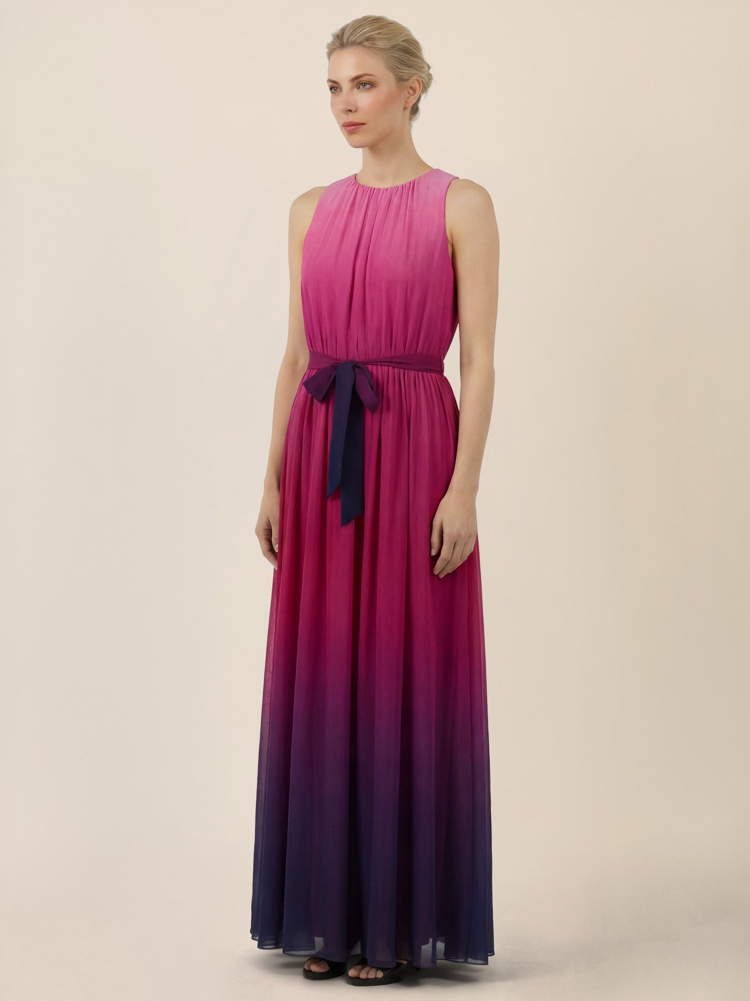 Apart Maxikleid mit Farbverlauf und Taillenband günstig online kaufen