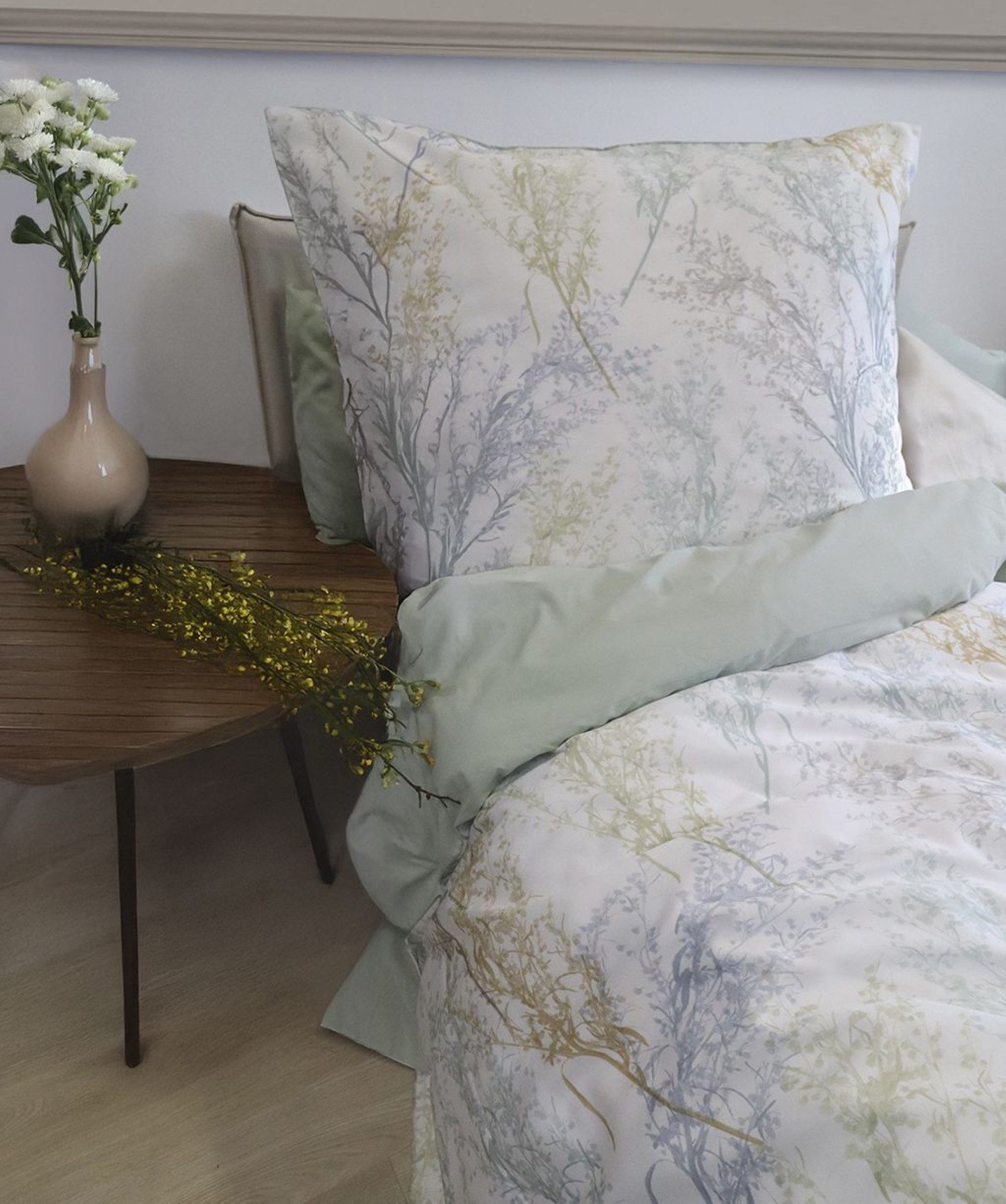 fleuresse Bettwäsche Fleuresse Mako-Satin Bettwäsche 155x220 Gräser beige Wende grau 114533, Mako-Satin, 2 teilig