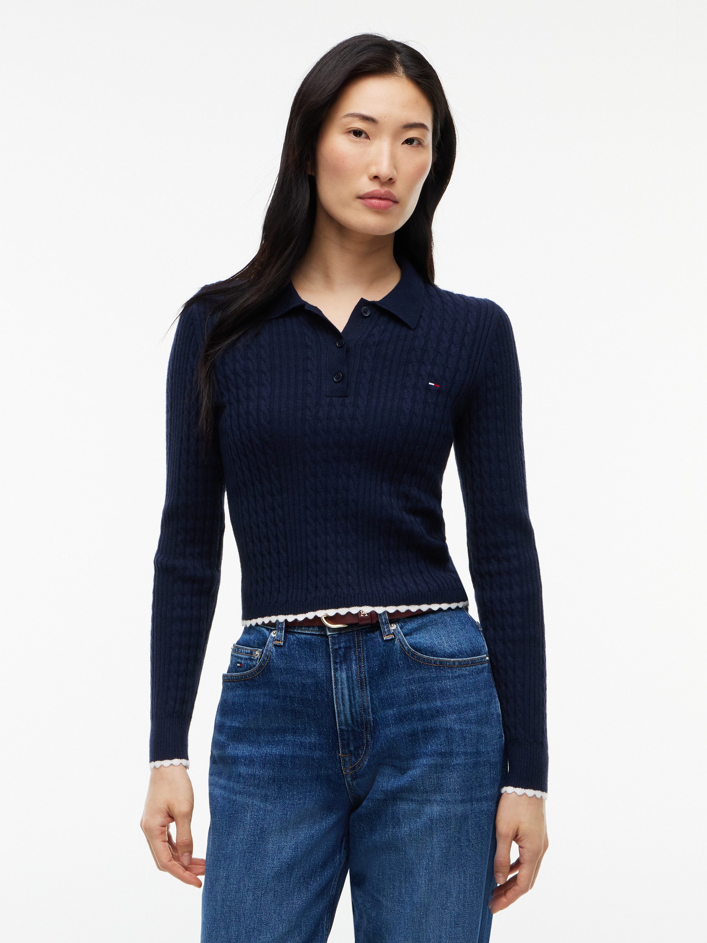 Tommy Jeans Polokragenpullover TJW MICRO CABLE POLO SWEATER EXT Viskosemischung, mit Zopfmuster