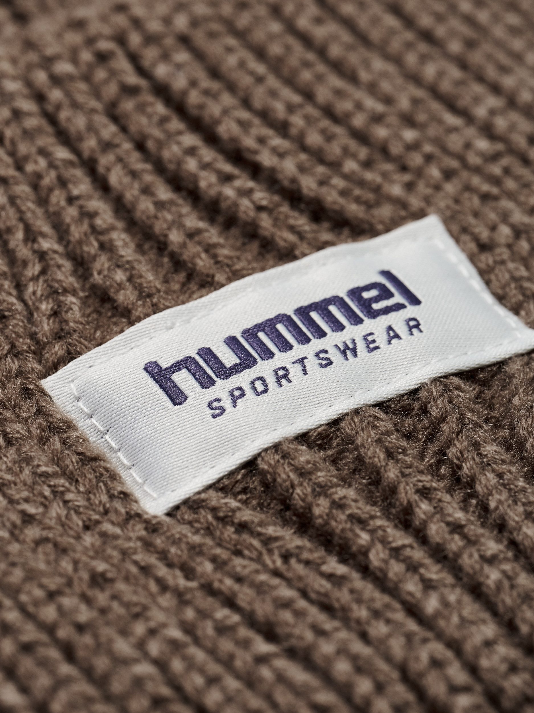 hummel Beanie für Kinder und Jugendliche geeignet, Beanie-Form, sportlicher Stil – Bild 2 von 3