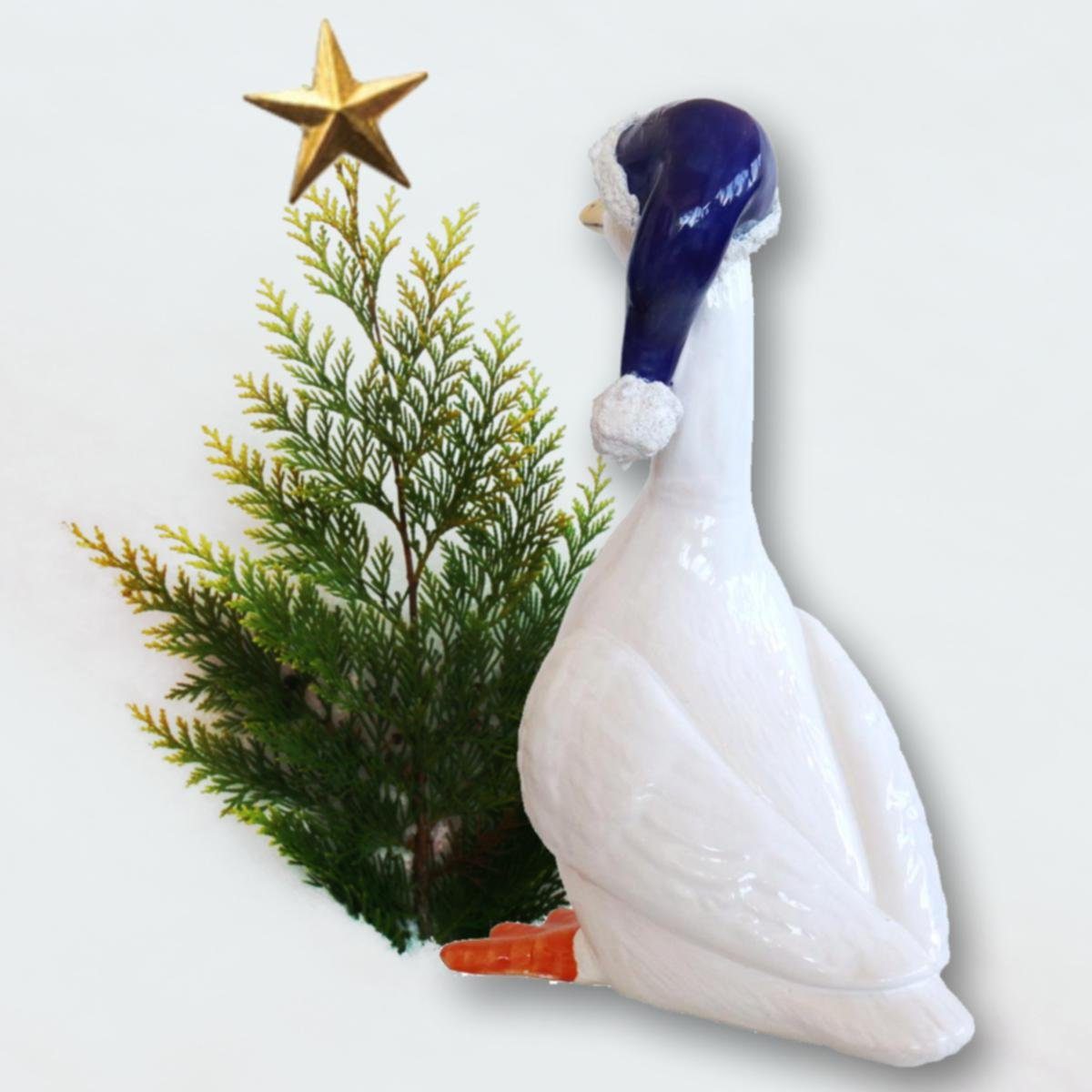 Tangoo Gartenfigur Weihnachtsmütze, (Stück) Tangoo mit blau-weißer Gans Keramik