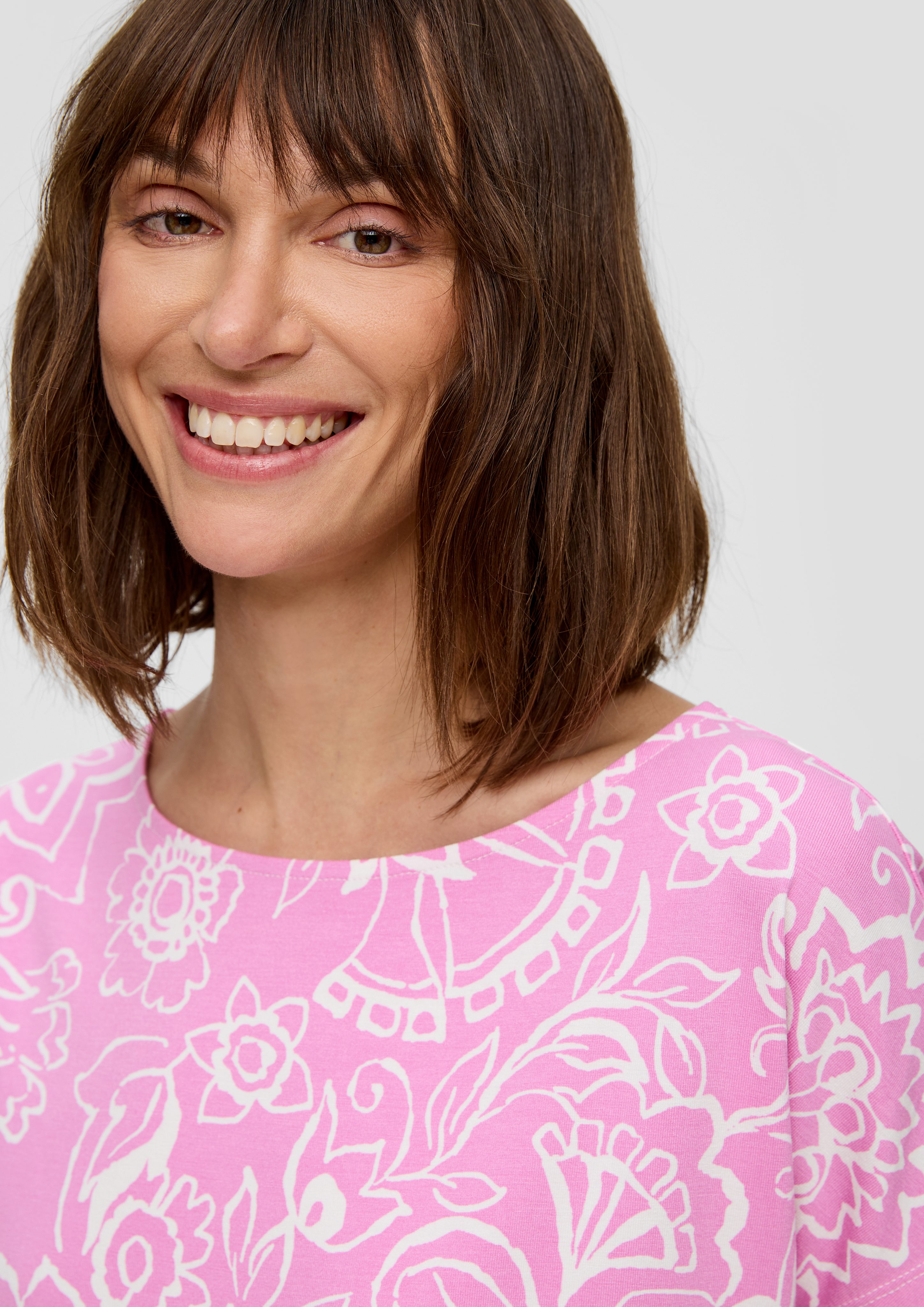 s.Oliver Kurzarmshirt Viskose-Shirt mit All-over-Print im günstig online kaufen