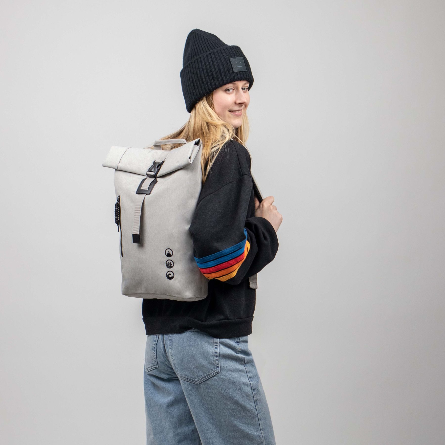 SONS OF ALOHA Rucksack RollTop Rucksack Damen schön flach extra Laptop-Hülle, City-Rucksack dünn als Fahrrad-Rucksack, Daypack für Damen, off-white