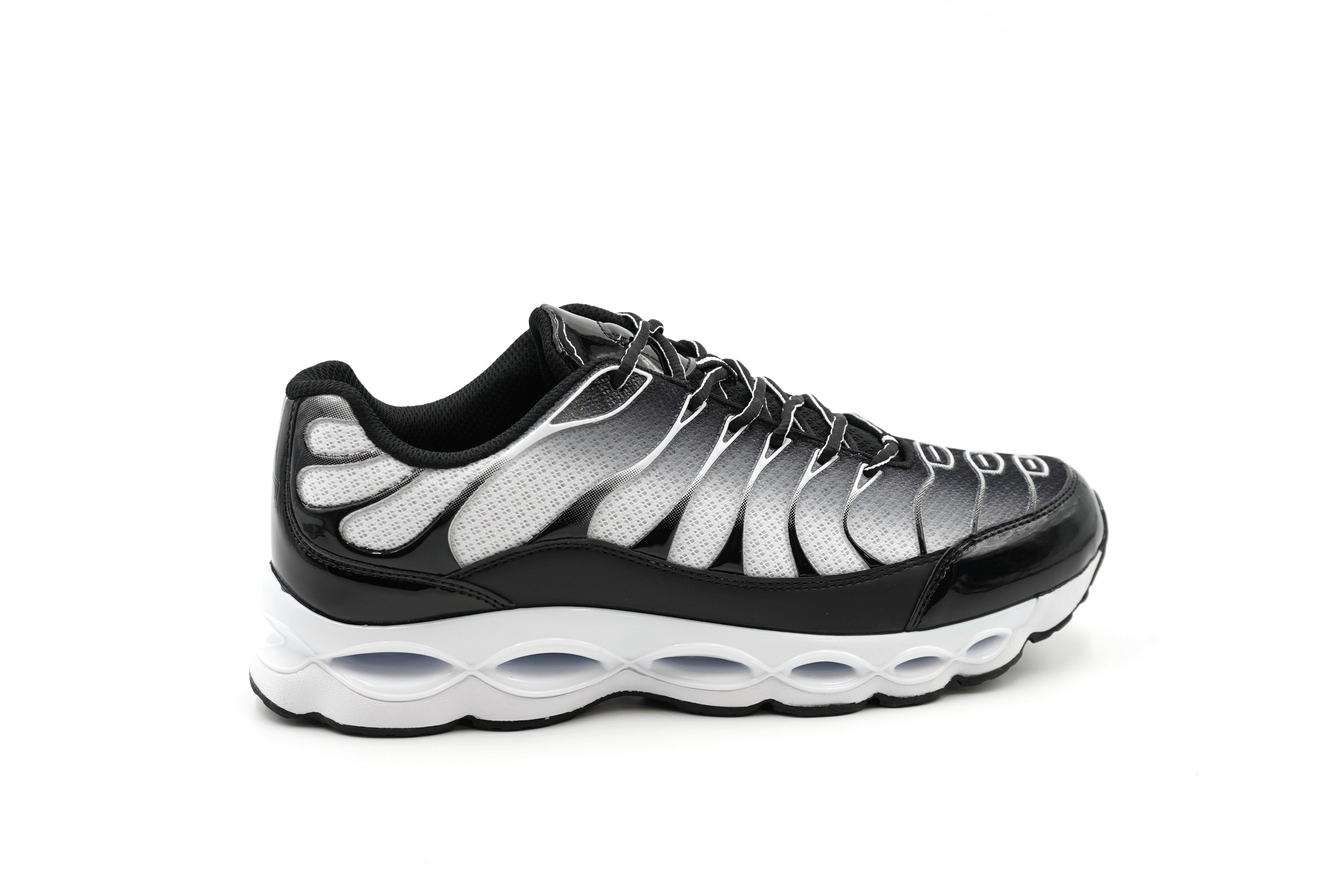 Sonderpostendiscount Herrensneaker Black/White mit gedämpfter Sohle C1001-6 günstig online kaufen