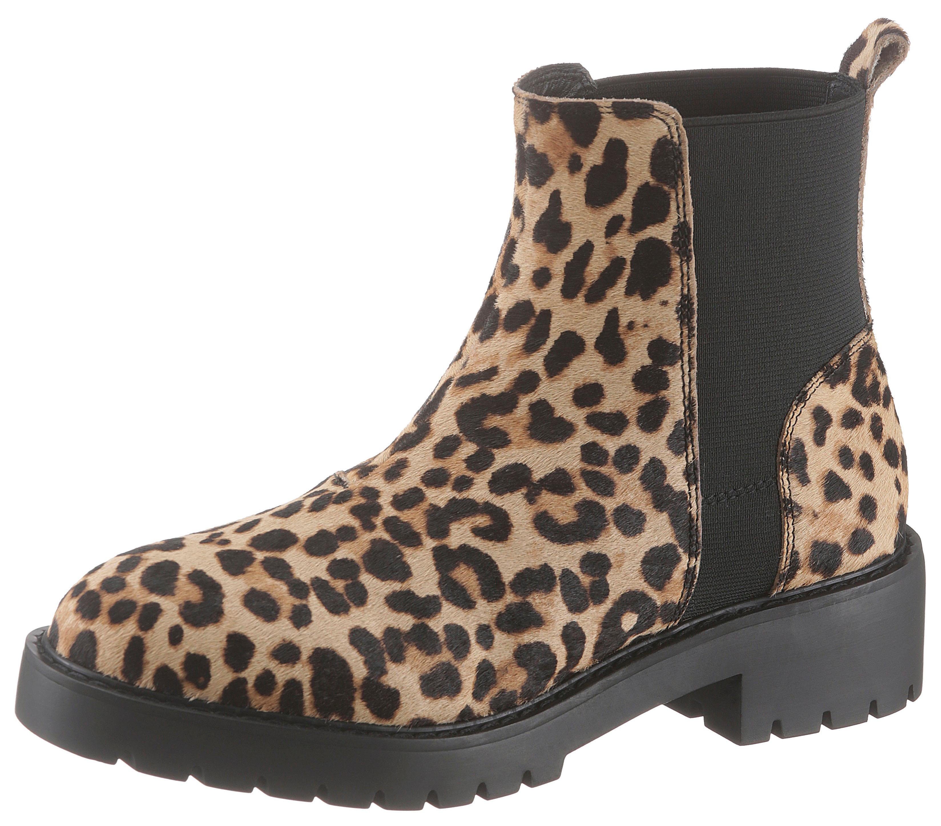 gliding boot steve madden