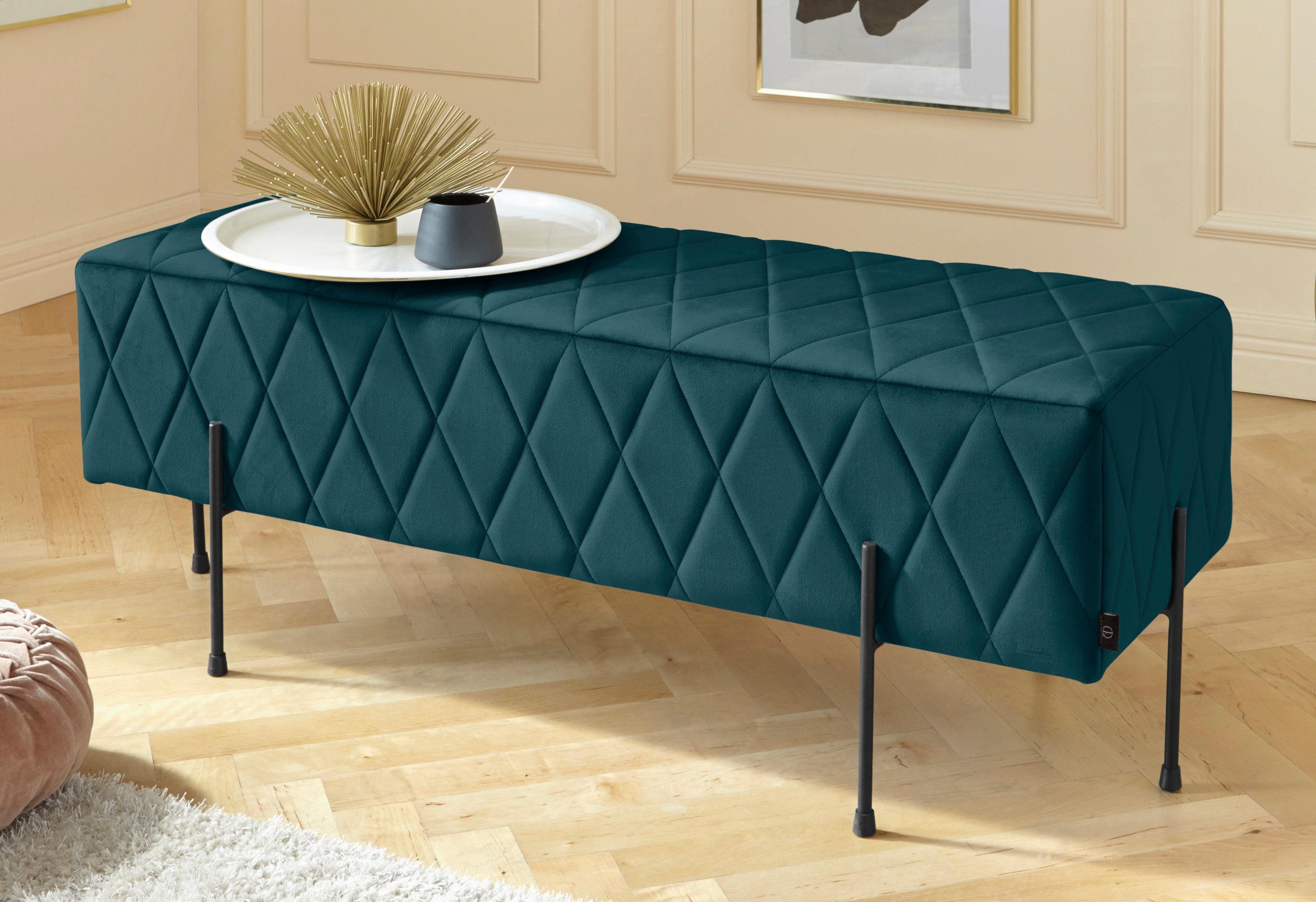 Sitzbank Cavalino, mit Velvetbezug und mit schwarzen Metallbeinen, auch als Garderobenbank oder Bettbank geeignet