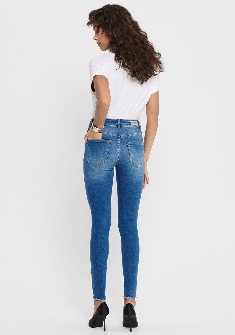 ONLY Ankle-Jeans "ONLBLUSH – Ankle-Jeans mit offenen Säumen für moderne Loo günstig online kaufen
