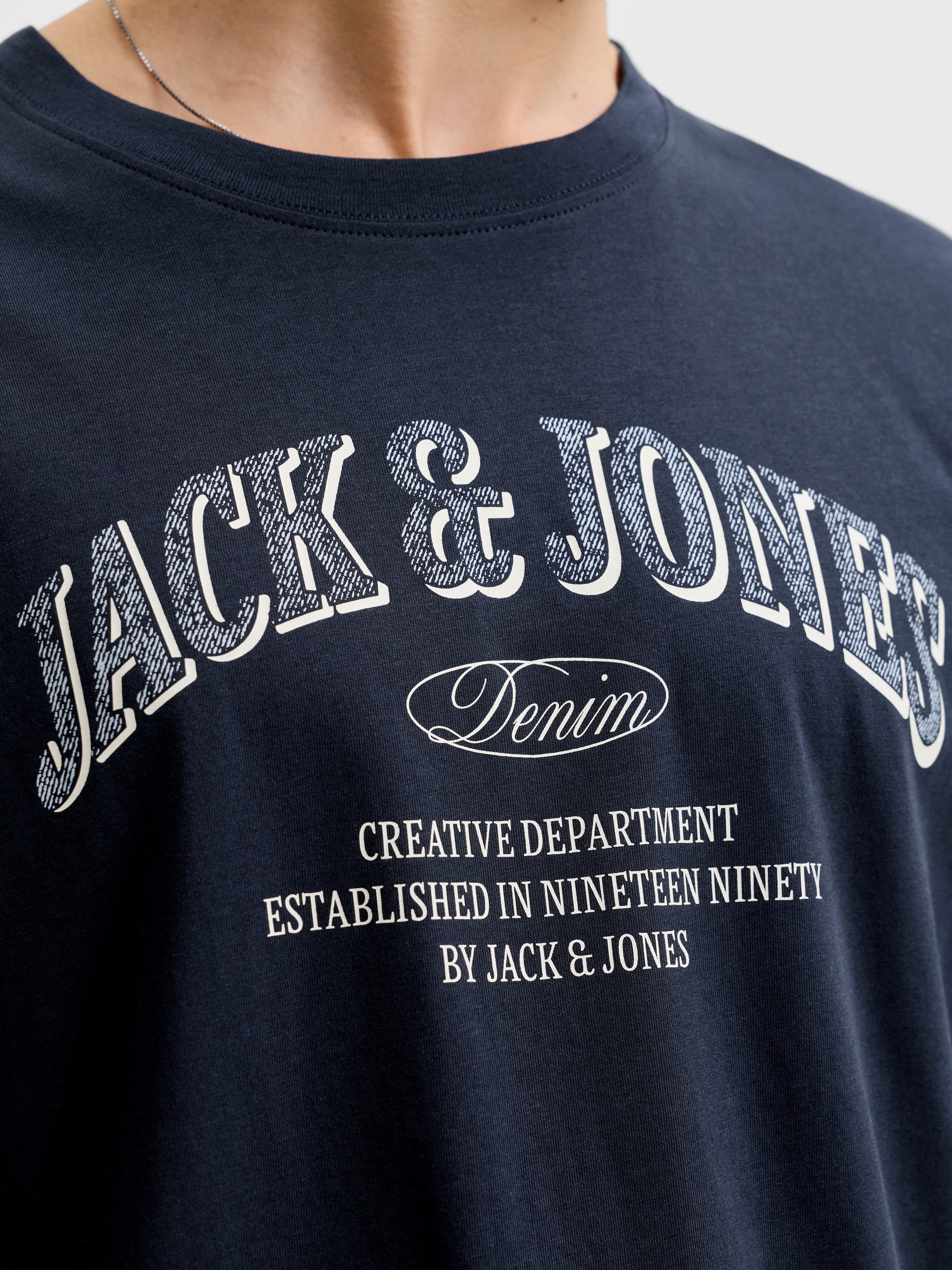Jack & Jones PlusSize T-Shirt JJEDENVER LOGO TEE SS O-NECK SN PLS Baumwolle, locker geschnitten – Bild 3 von 5