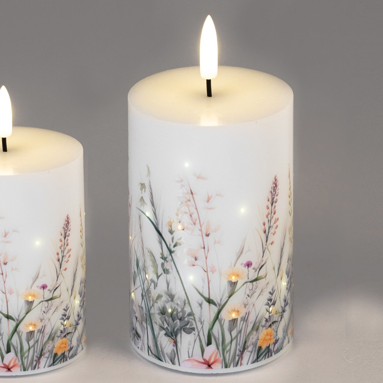 formano LED-Kerze Wiesenblumen, mit Timerfunktion, Weiß, Motiv: Wiesenblumen