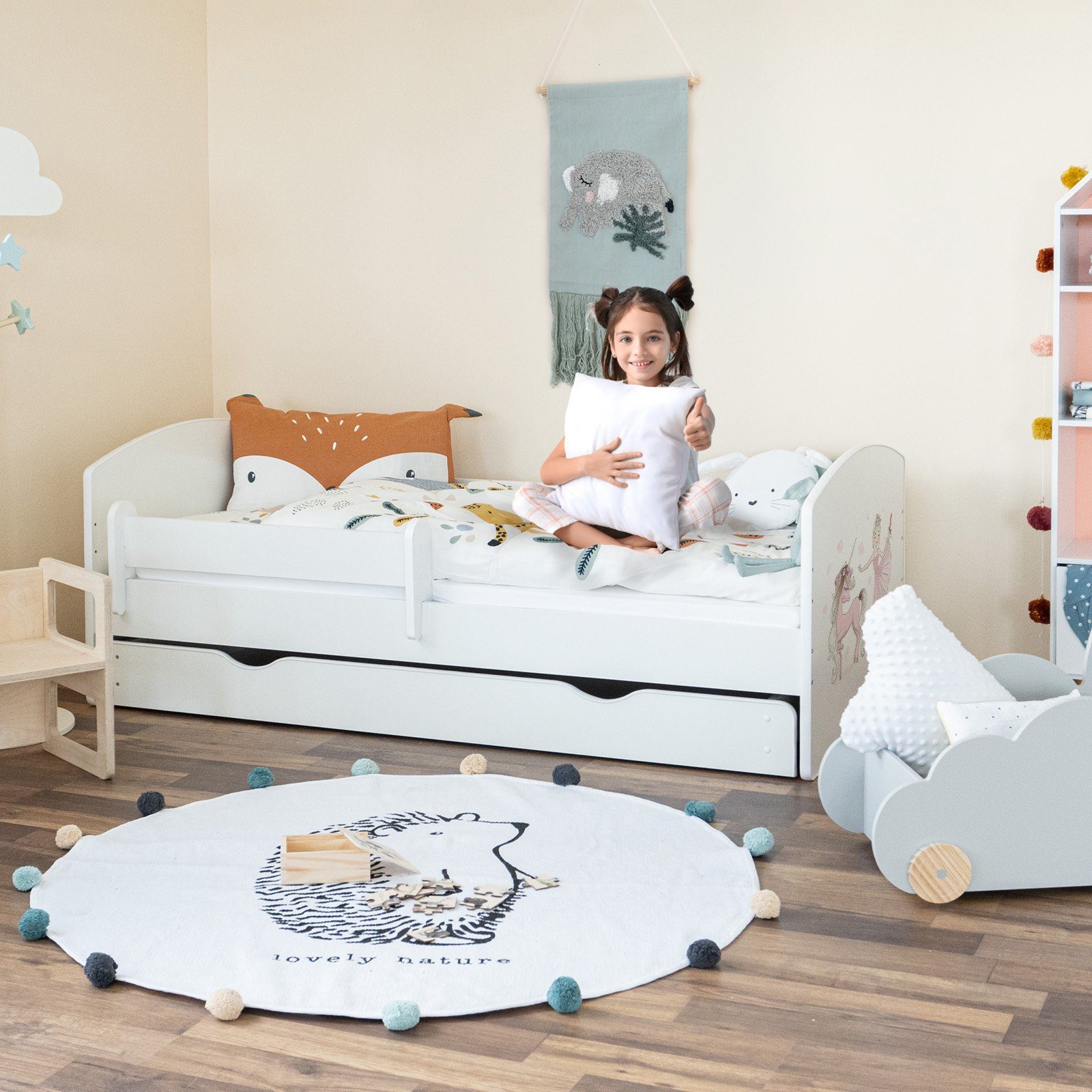 Alcube Kinderbett »OSKAR«, Jugendbett 70x140 Funktionsbett aus Holz Weiß  mit Matratze Rausfallschutz Schublade und Lattenrost online kaufen | OTTO