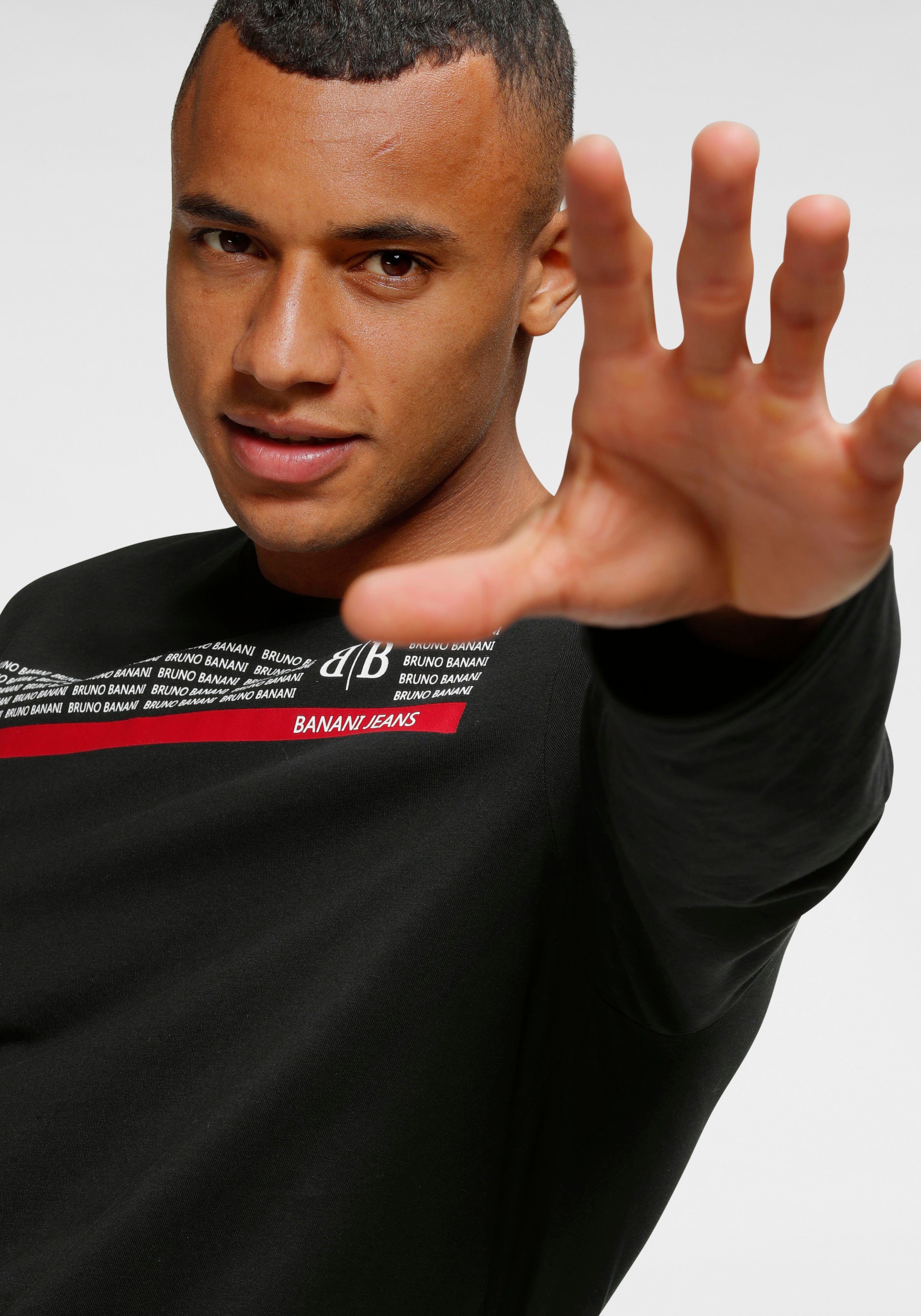 Bruno Banani Langarmshirt schmal geschnitten, mit lässigem und peppigem Aufdruck