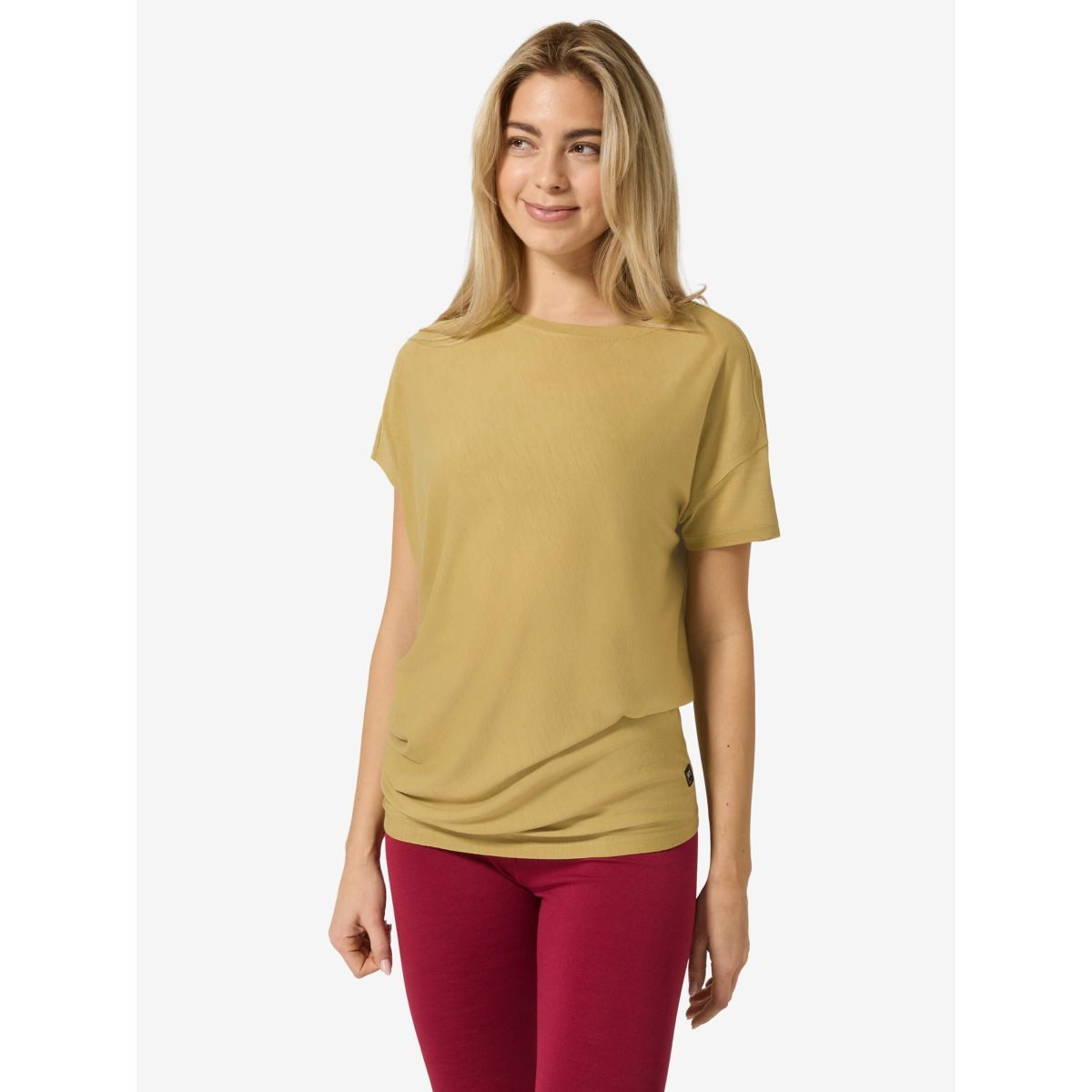 SUPER.NATURAL Kurzarmshirt W Yoga Loose Tee Leichtes, atmungsaktives Merino T-Shirt für Sport und Alltag mit