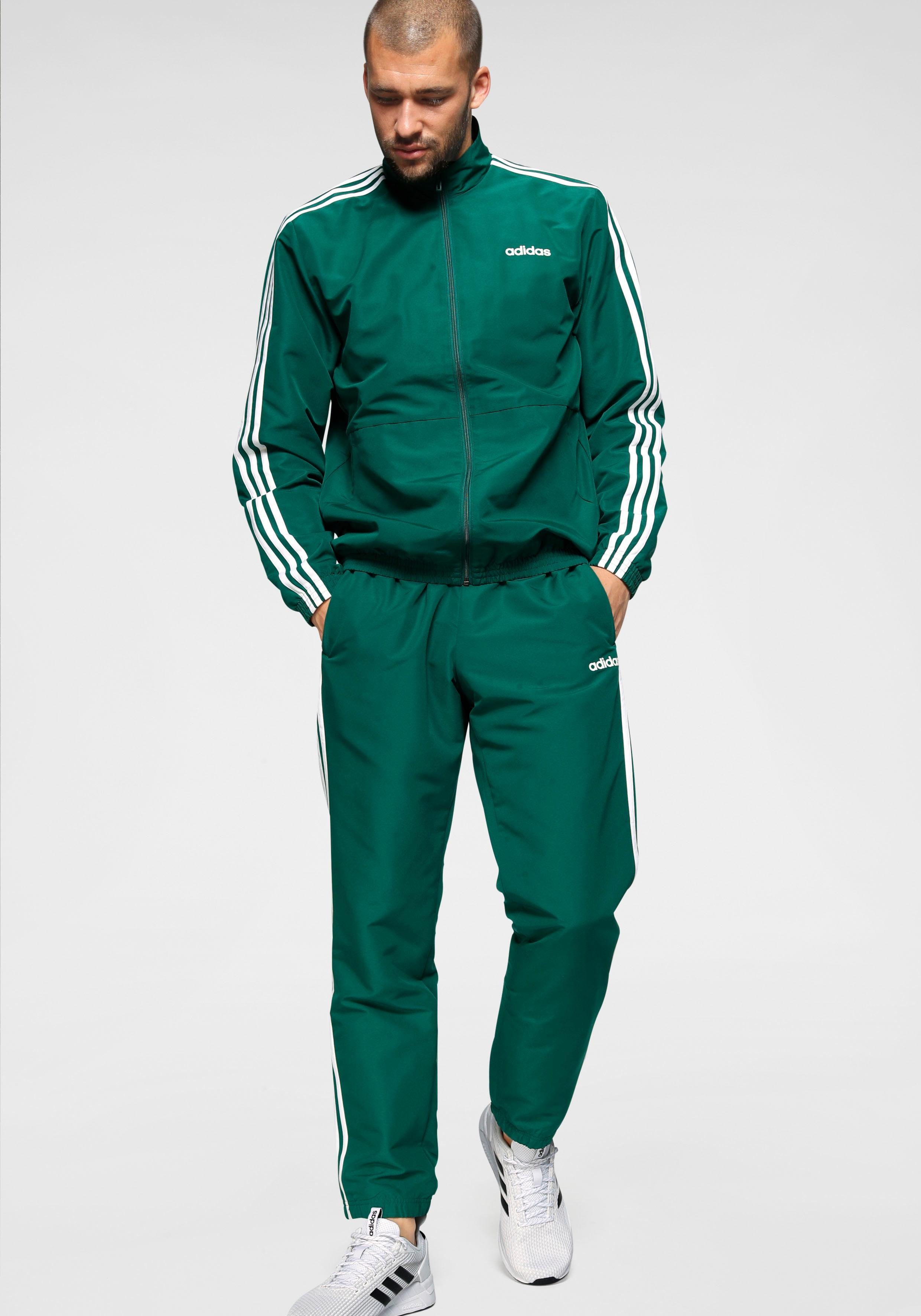 Адидас зеленый спортивный. Адидас adicolor костюм Green. Adidas Green Tracksuit. Зеленый костюм adidas Beckenbauer. Adidas SST зеленый костюм.