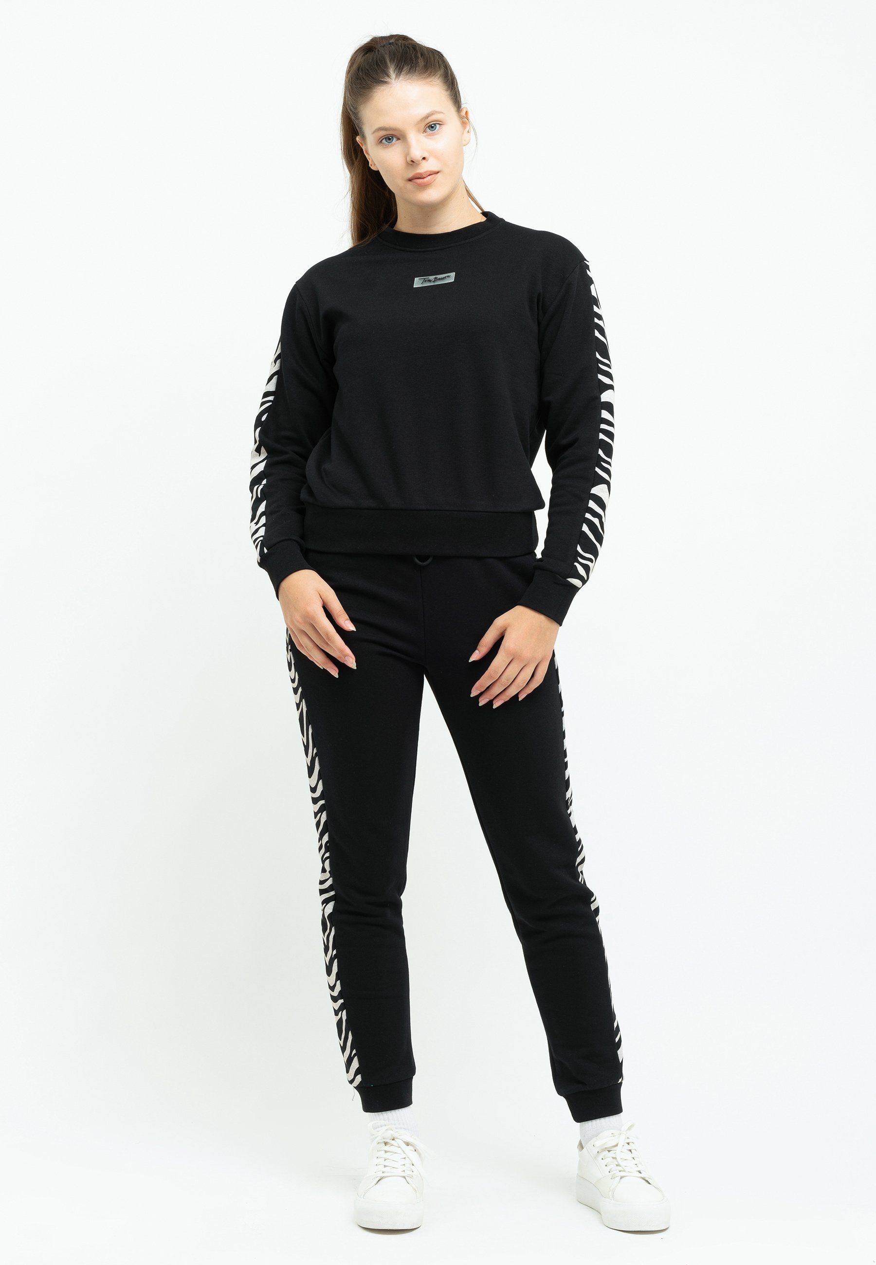 Tom Barron Freizeitanzug Tom Barron Zebra Pattern Sweatshirt And Pant Set, mit modernem Design