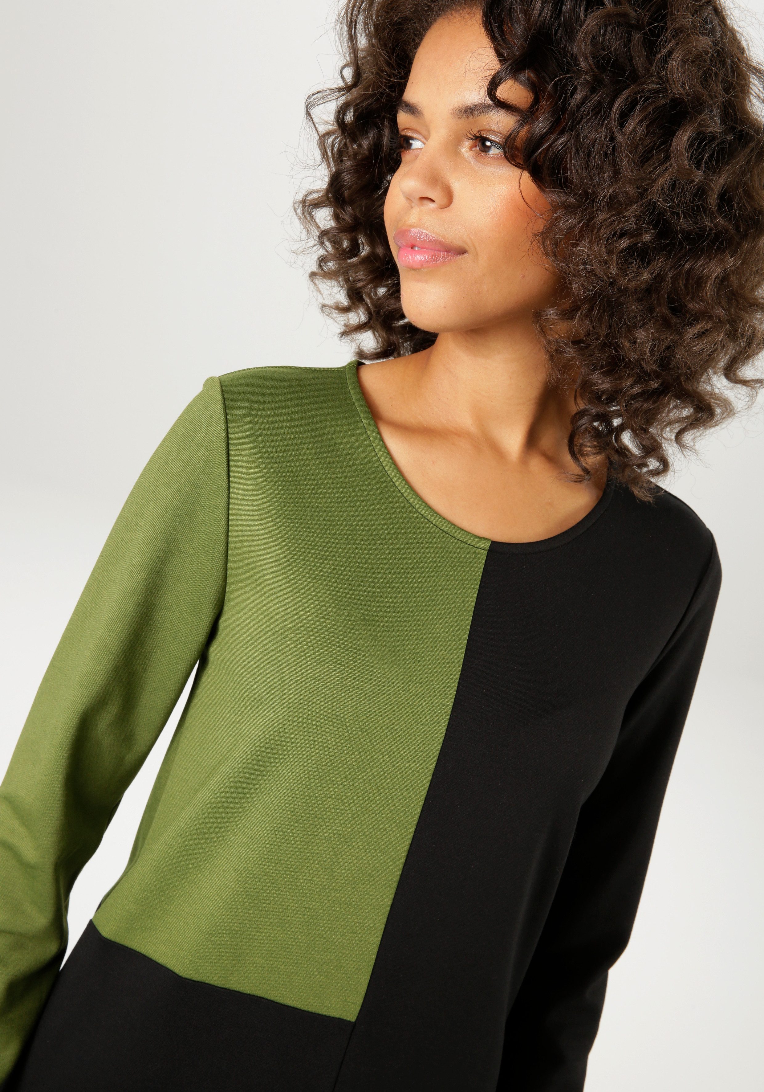 Aniston CASUAL Jerseykleid mir raffiniertem Farbeinsatz