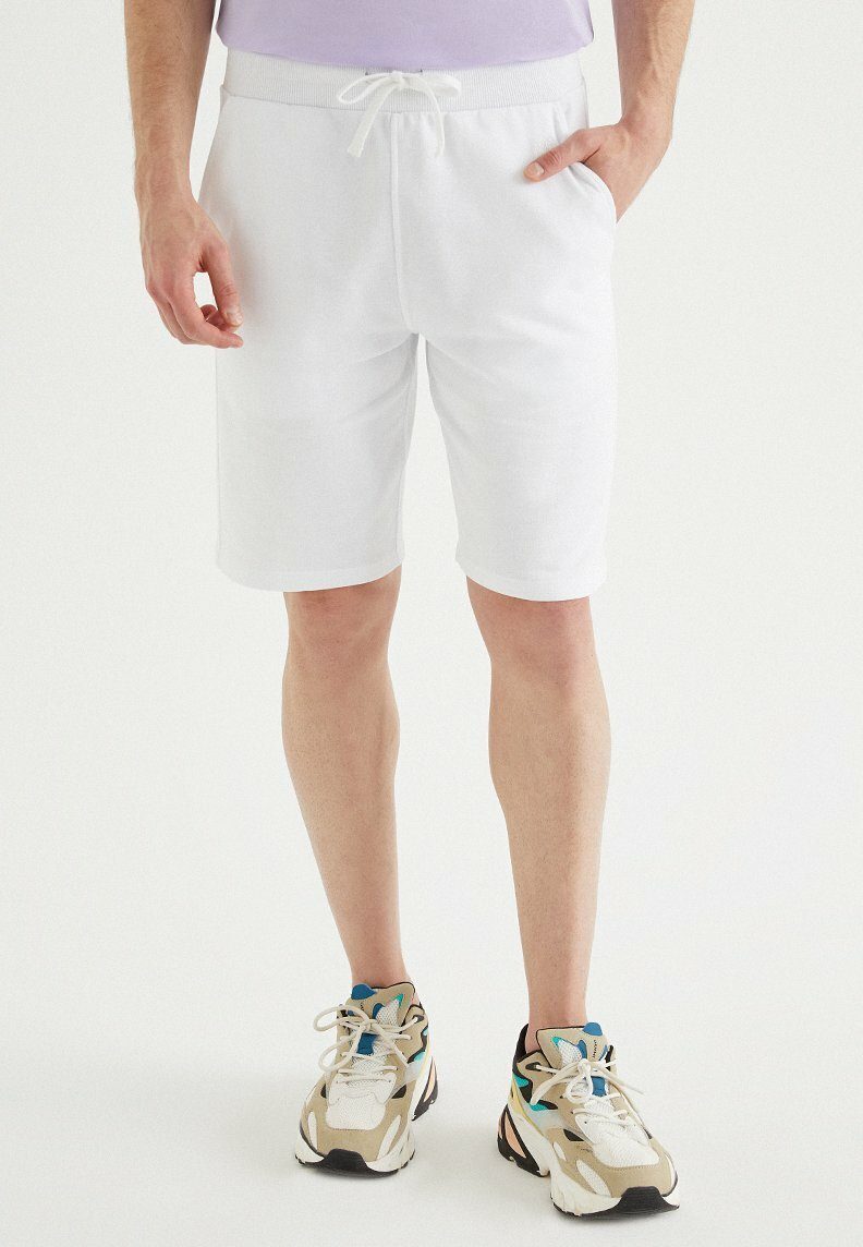 WESTMARK LONDON Shorts CORE SHORTS (1-tlg) White