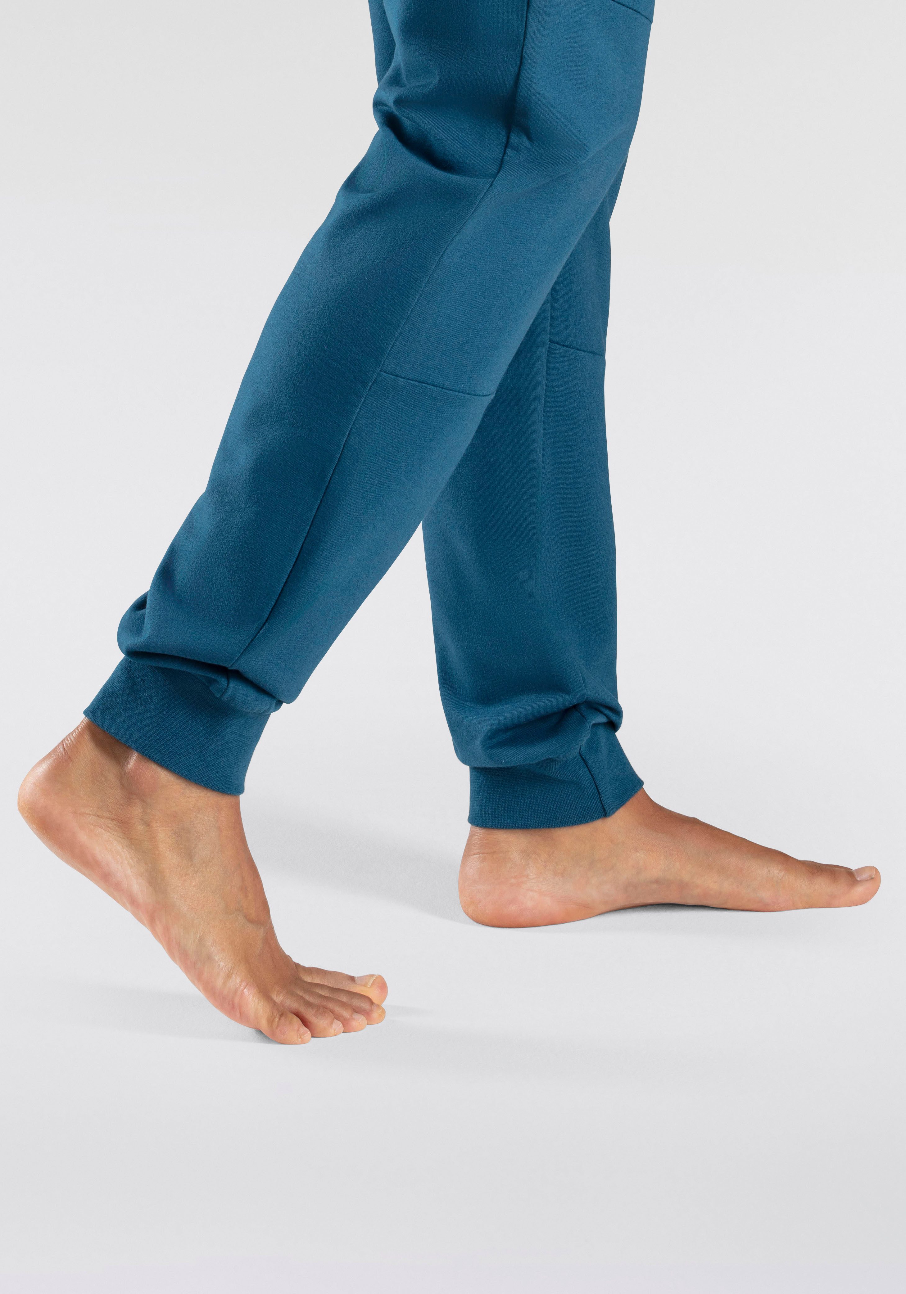 Bench. Loungewear Sweathose mit Bündchen am Beinabschluss