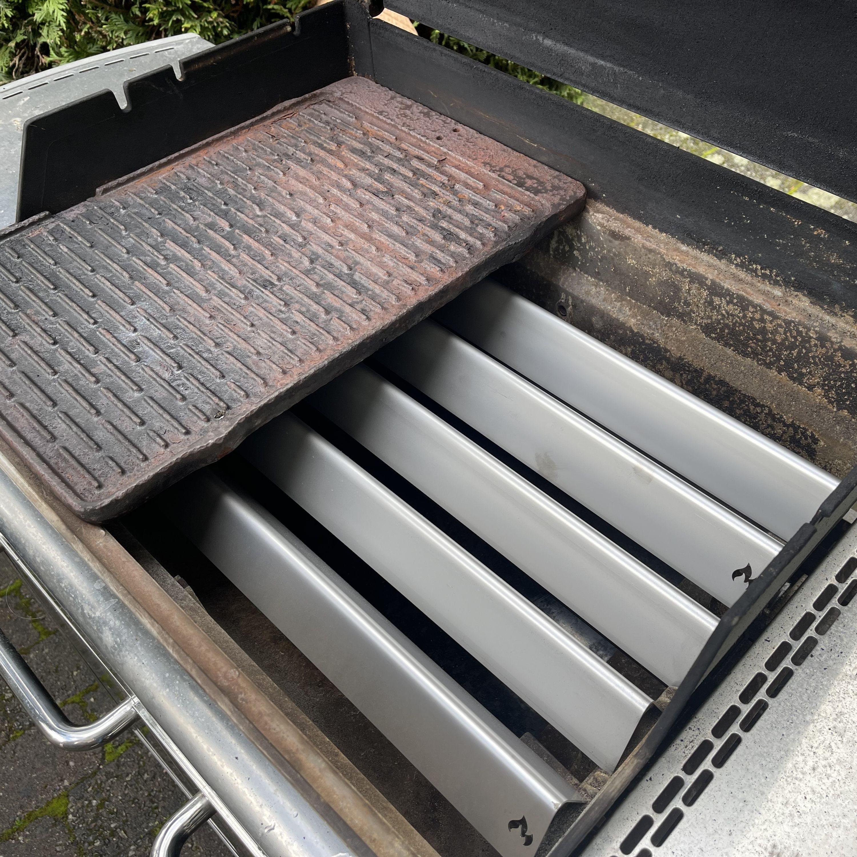 Grillrost.com BBQ Grillrost BBQ Genesis 300 bis 2010 Aromaschienen (5 St), Made in Germany