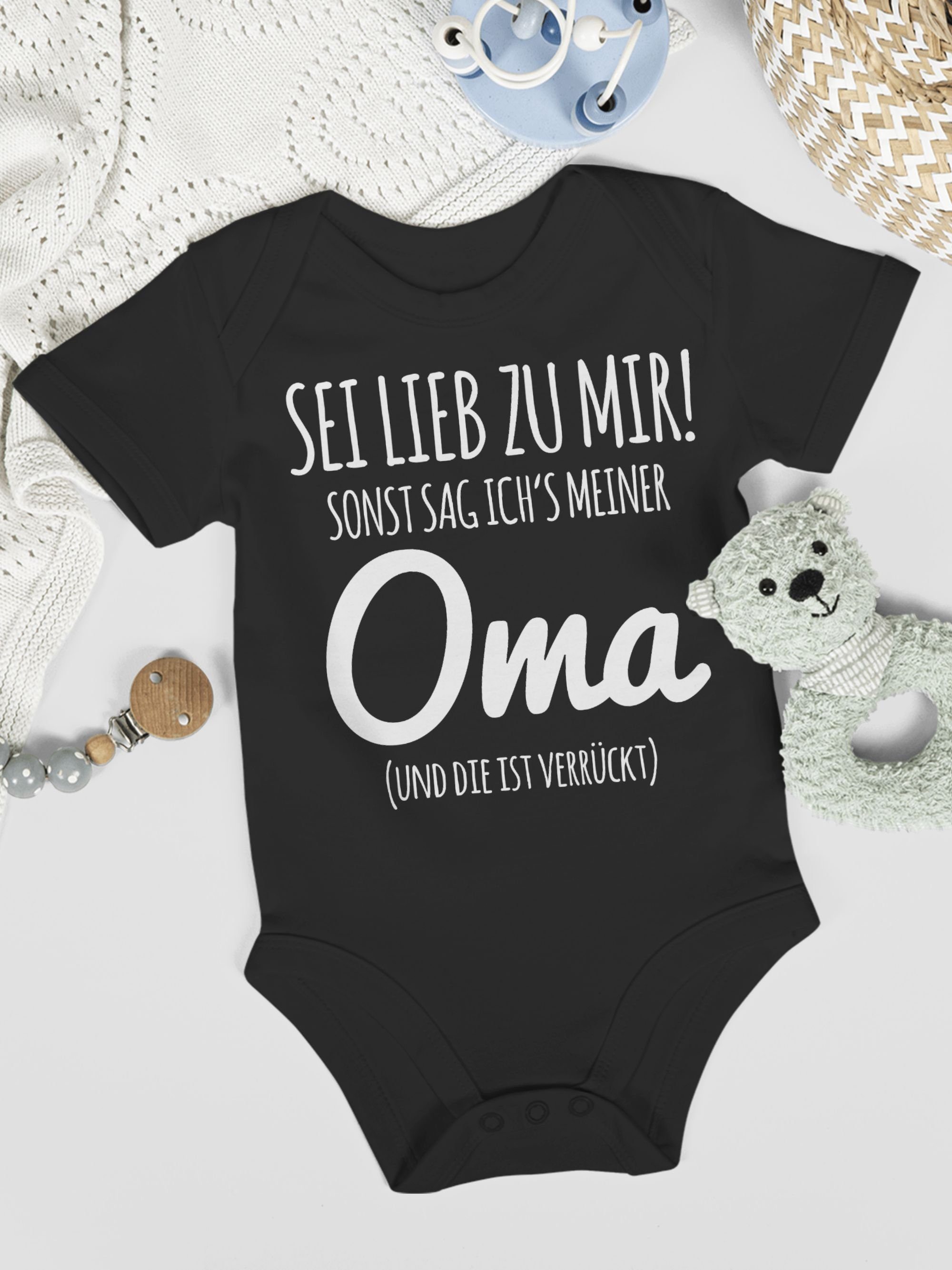 Shirtracer Shirtbody Sei lieb zu mir sonst sag ichs Oma Sprüche Baby