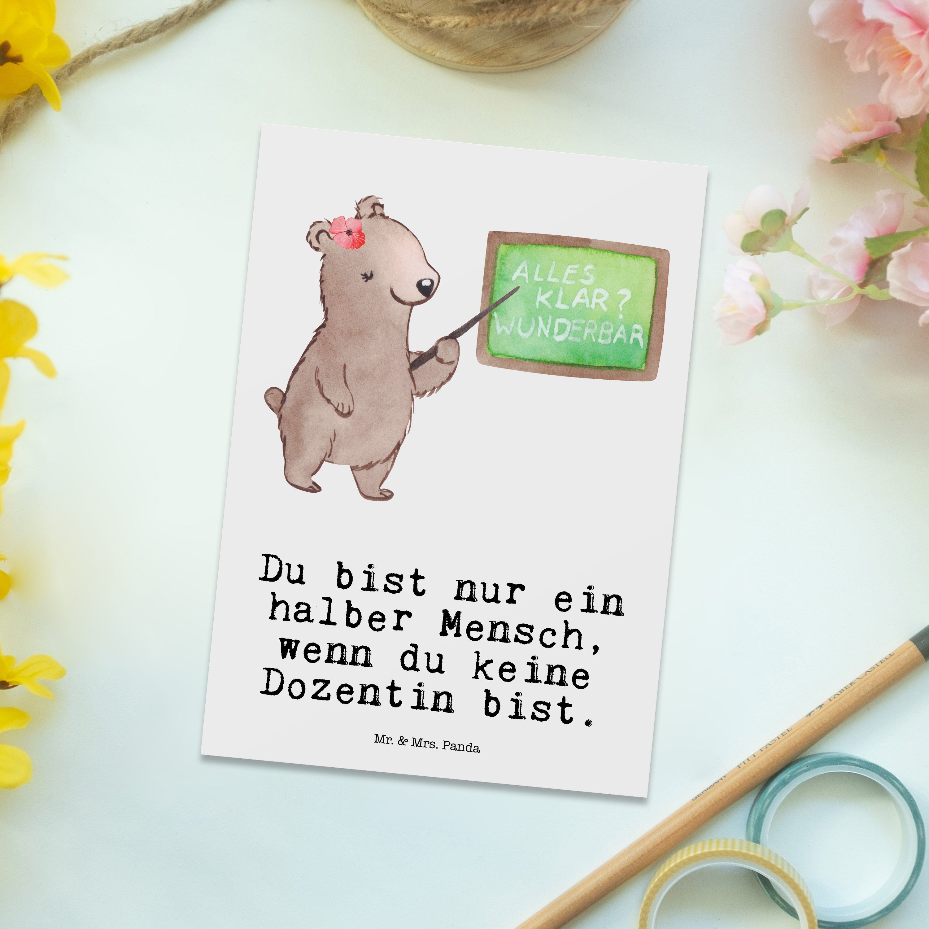 Mr. & Mrs. Panda Postkarte Tutorin, - Dozentin mit Geschenk Ansichtskarte, Herz Geschenk, - Weiß