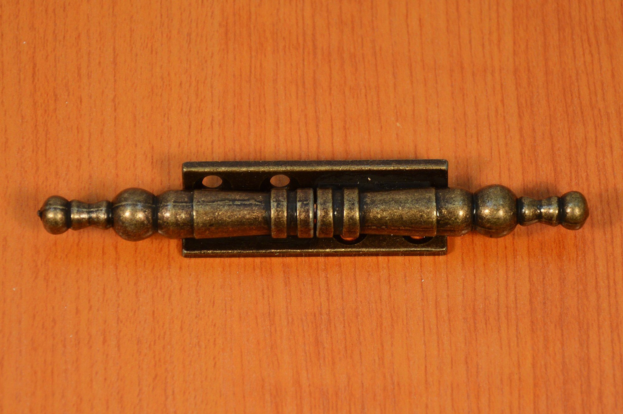 Möbelbeschlag Vintage Antiken Scharniere Beschläge im restaurierungsshop Möbelbänder