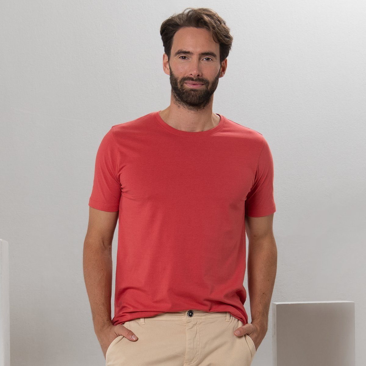 LIVING CRAFTS T-Shirt ILKO Klassischer Schnitt in trendigen Farbtönen Mineral Red