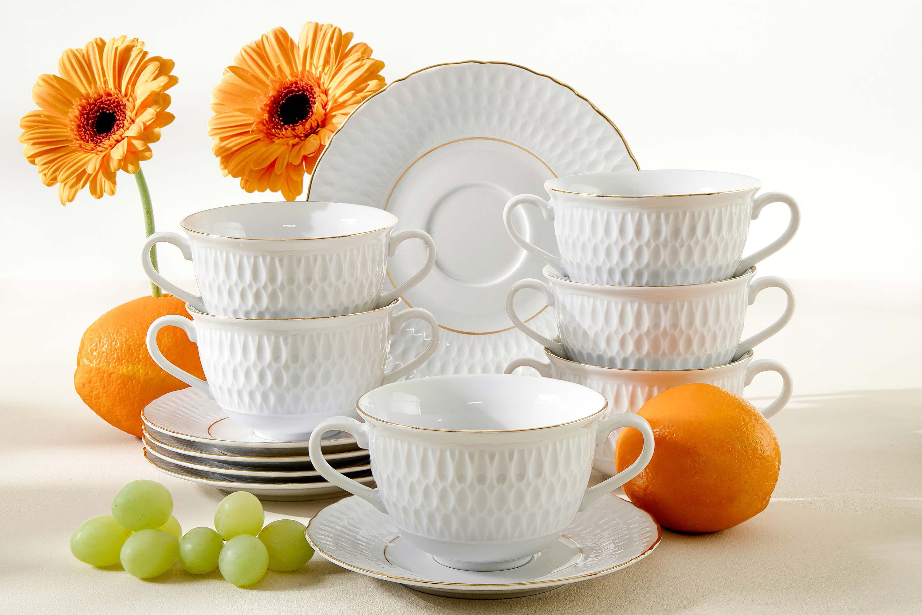 KONSIMO® Suppenschüssel CMIELOW SOFIA Suppenschale mit Untertasse, handgefertigt, Porzellan, (12-tlg), Hochwertiges Premium-Porzellan, handbemalt in echtem Gold