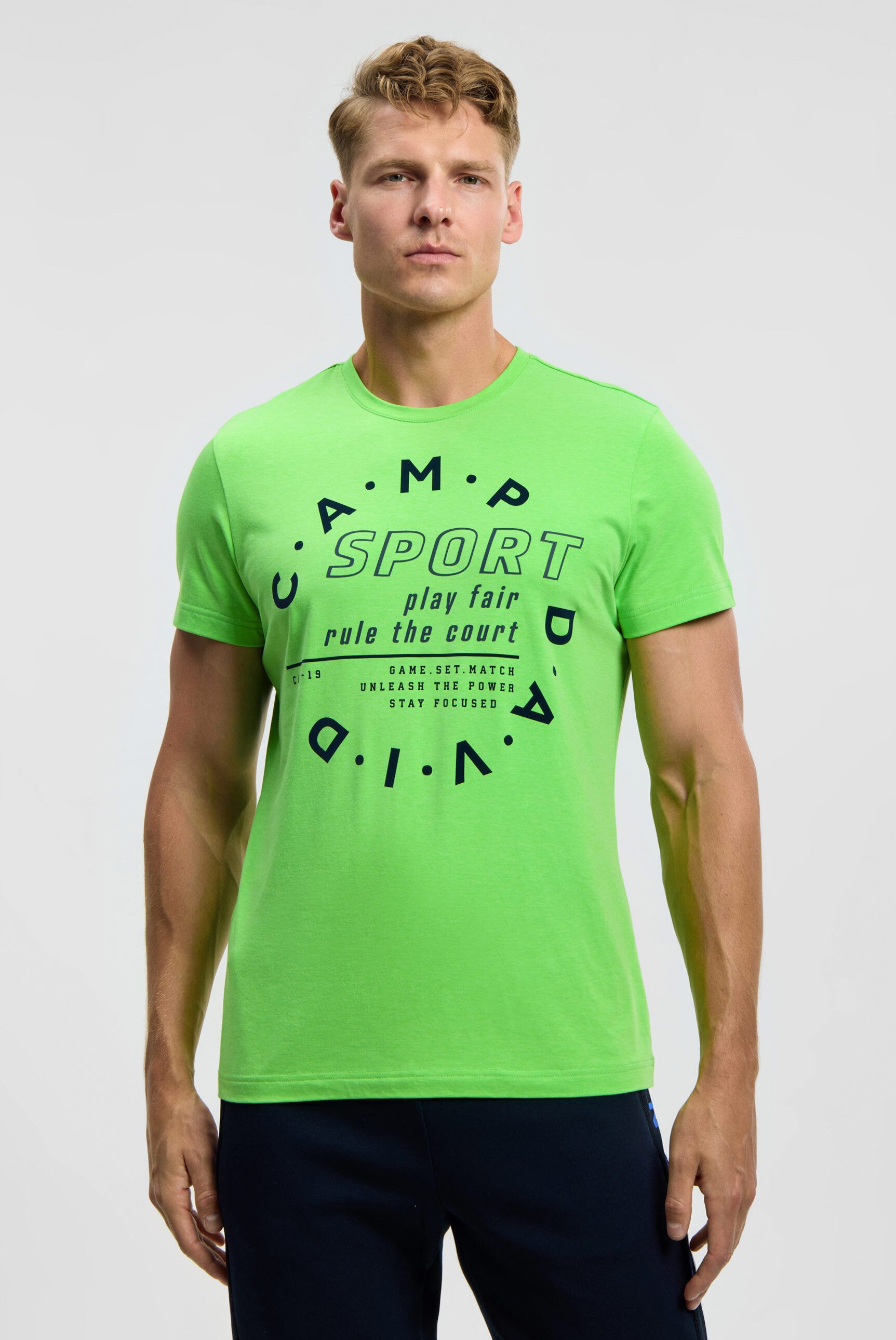 Rundhalsshirt