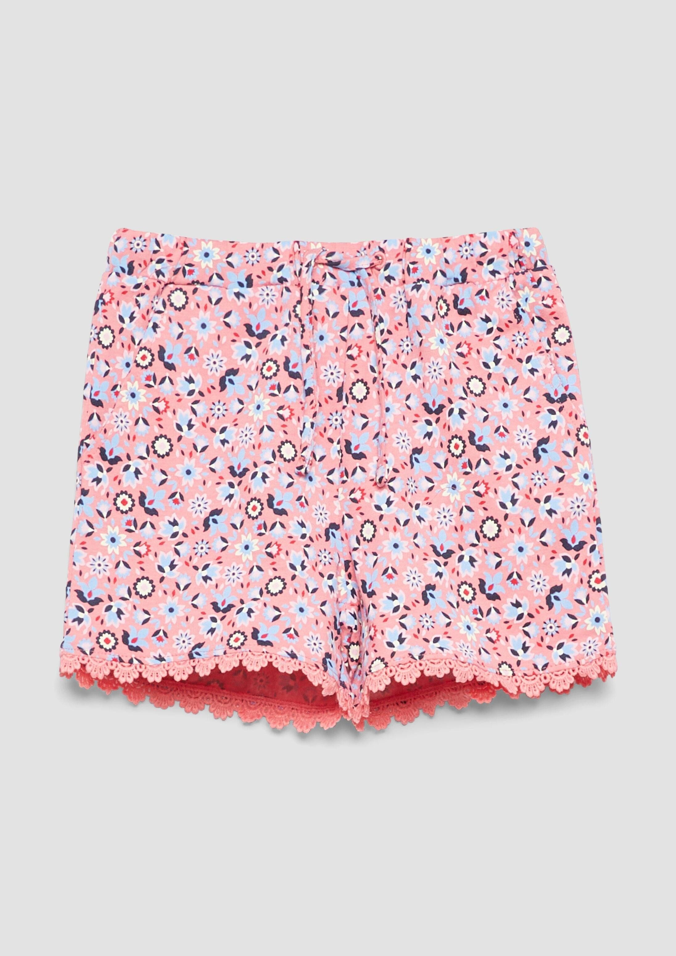 s.Oliver Shorts Leggings Jersey-Shorts mit All-over-Print und Spitzen-Detail