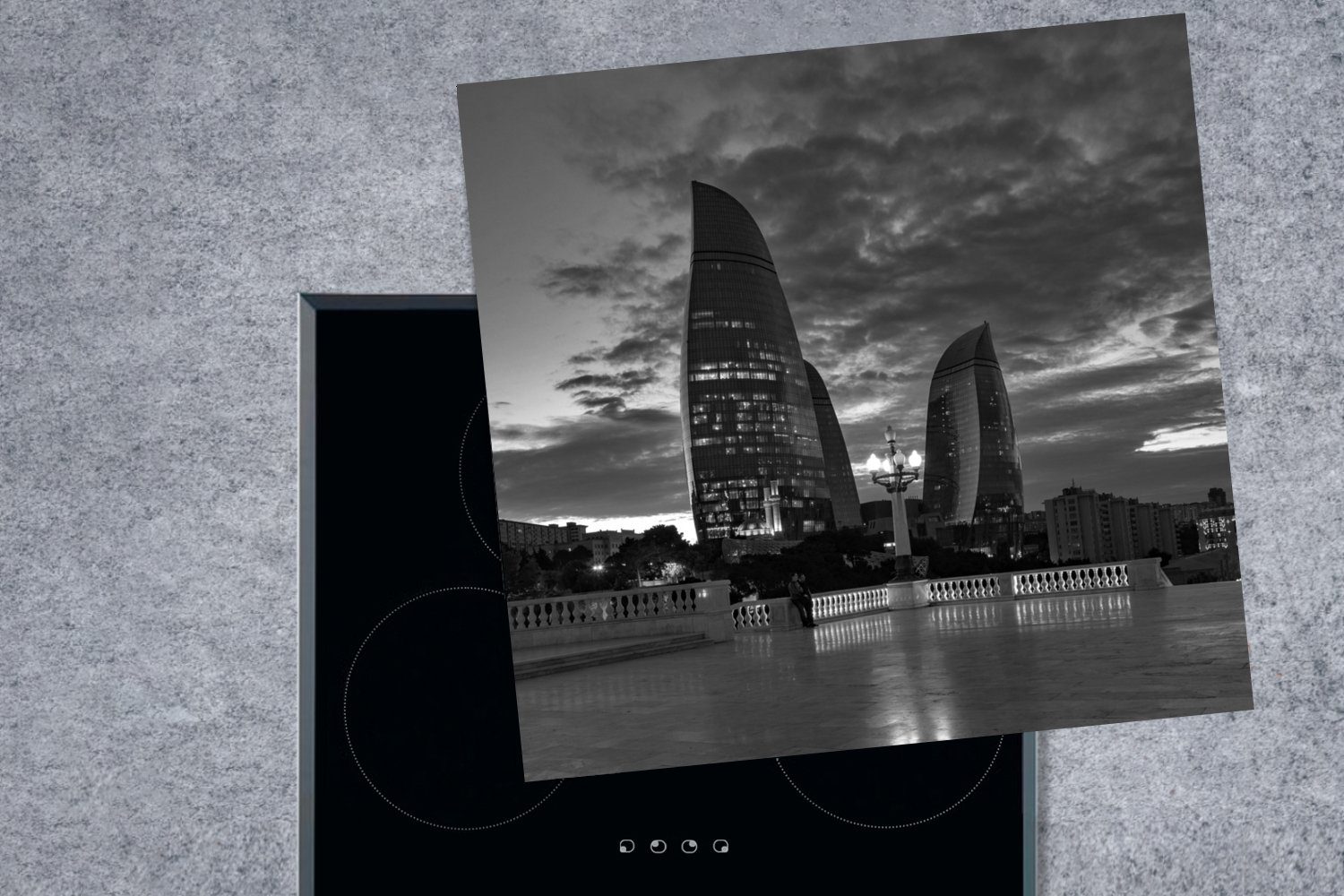 MuchoWow Herdblende-/Abdeckplatte Baku - Aserbaidschan 78x78 cm, für Vinyl, (1 Ceranfeldabdeckung, - - Schwarz tlg), küche Arbeitsplatte Weiß