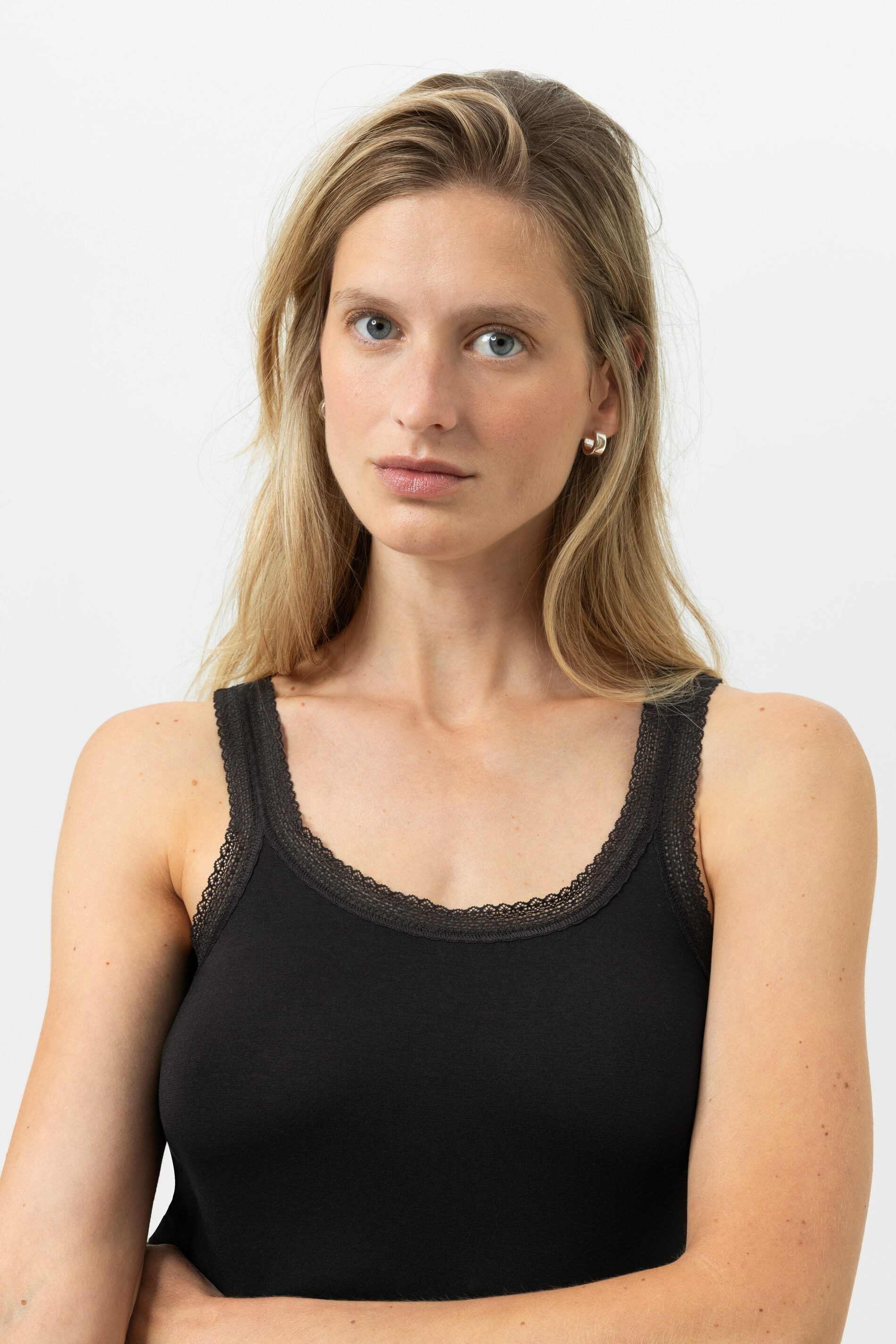 Mey Trägertop Mey female Top Serie Modal Lace Uni (1-tlg) Top mit femininer Spitze, weiches Modal, Zeitlos