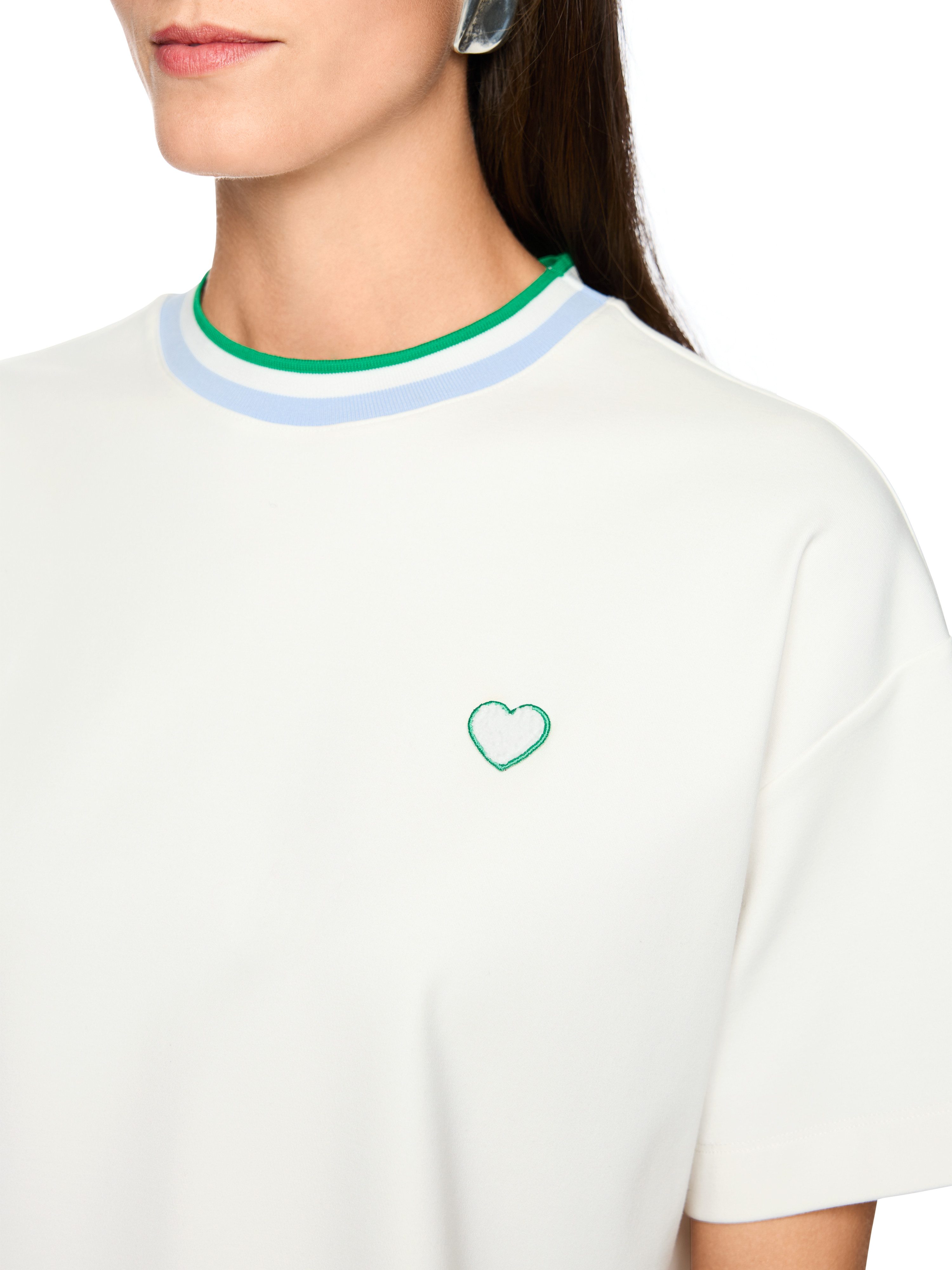 Marc Cain T-Shirt City Vibing Premium Damenmode mit Herz und Ringeldetail