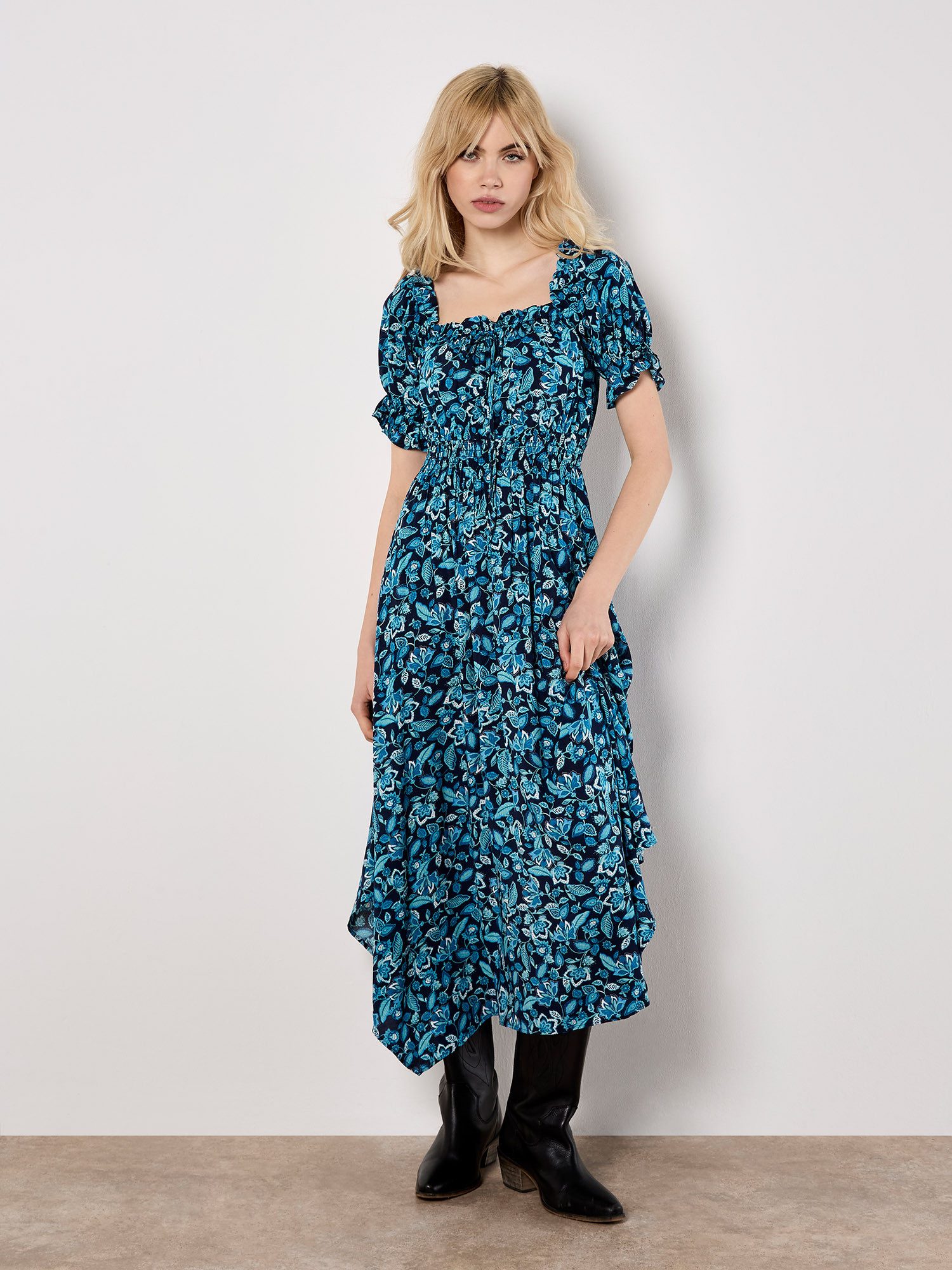 Apricot Midikleid Florales Kleid, mit Smokdetails günstig online kaufen