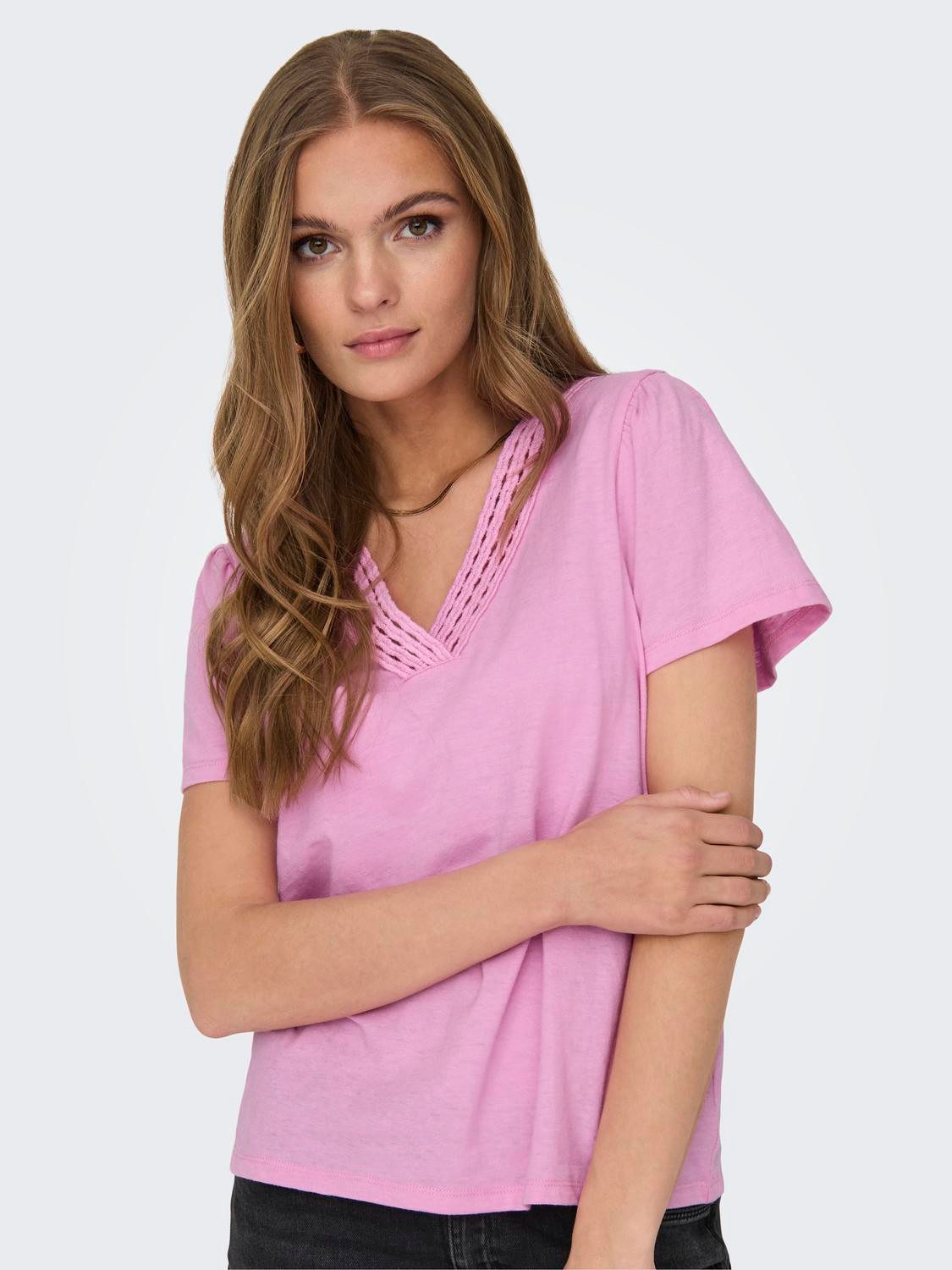 ONLY V-Shirt ONLBENITA S/S V-NECK TOP günstig online kaufen