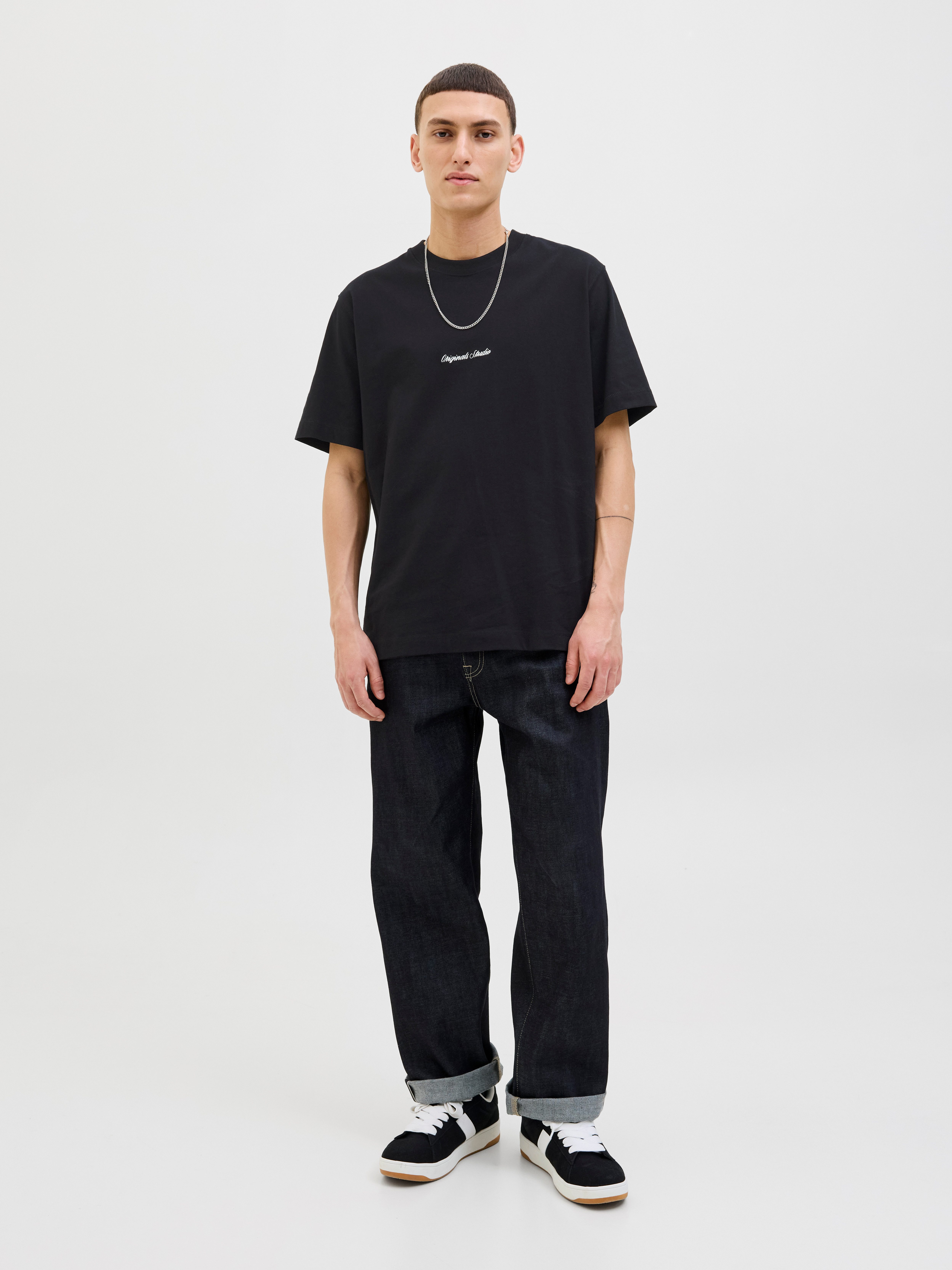 Jack & Jones Rundhalsshirt JORNORREBRO EMB TEE SS CREW NECK NOOS Baumwolle, locker geschnitten