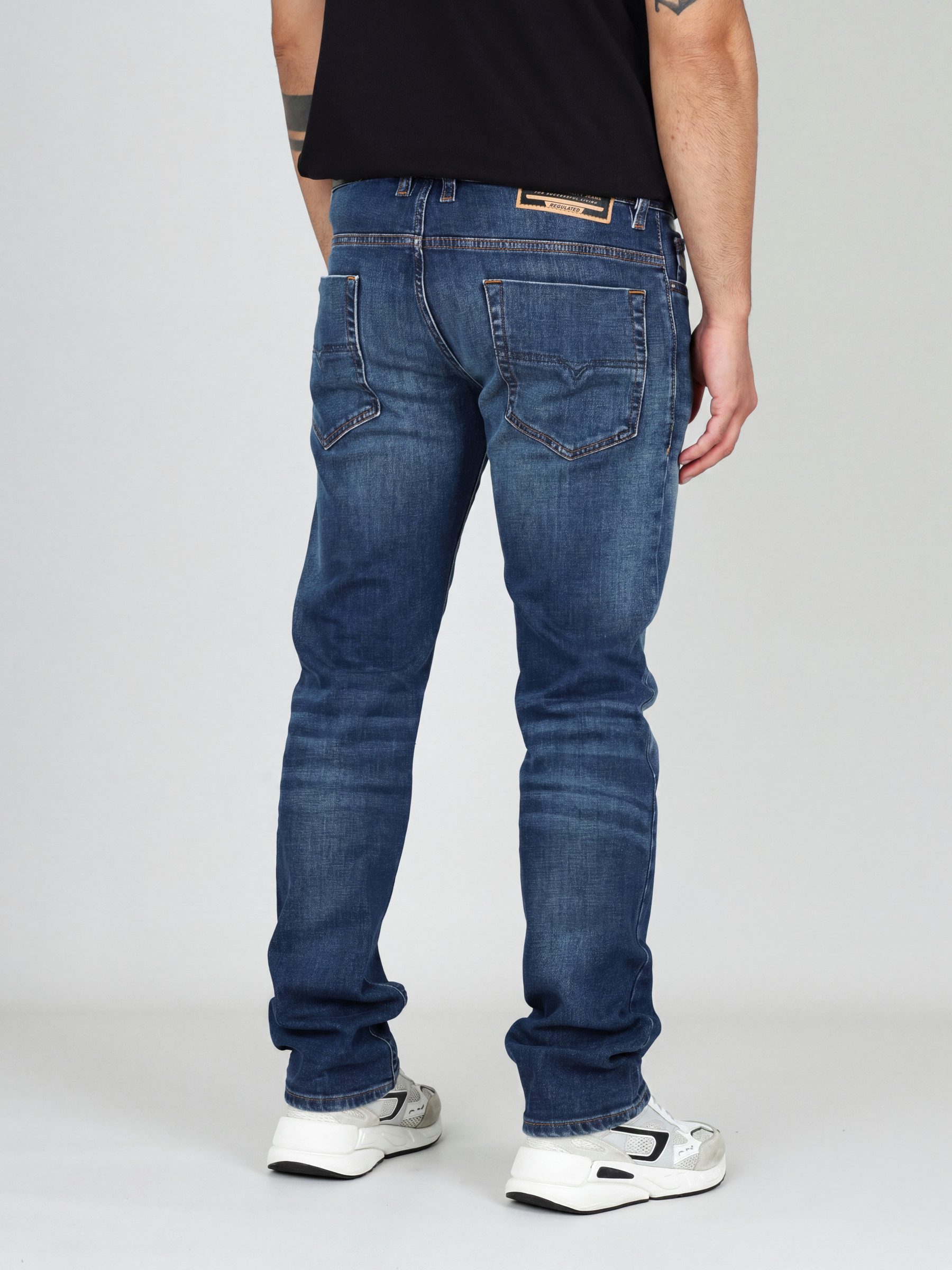 Diesel Straight-Jeans Extra-Lange, gerade Beinform - SAFADO X niedrige Leibhöhe, mittlerer Stretch
