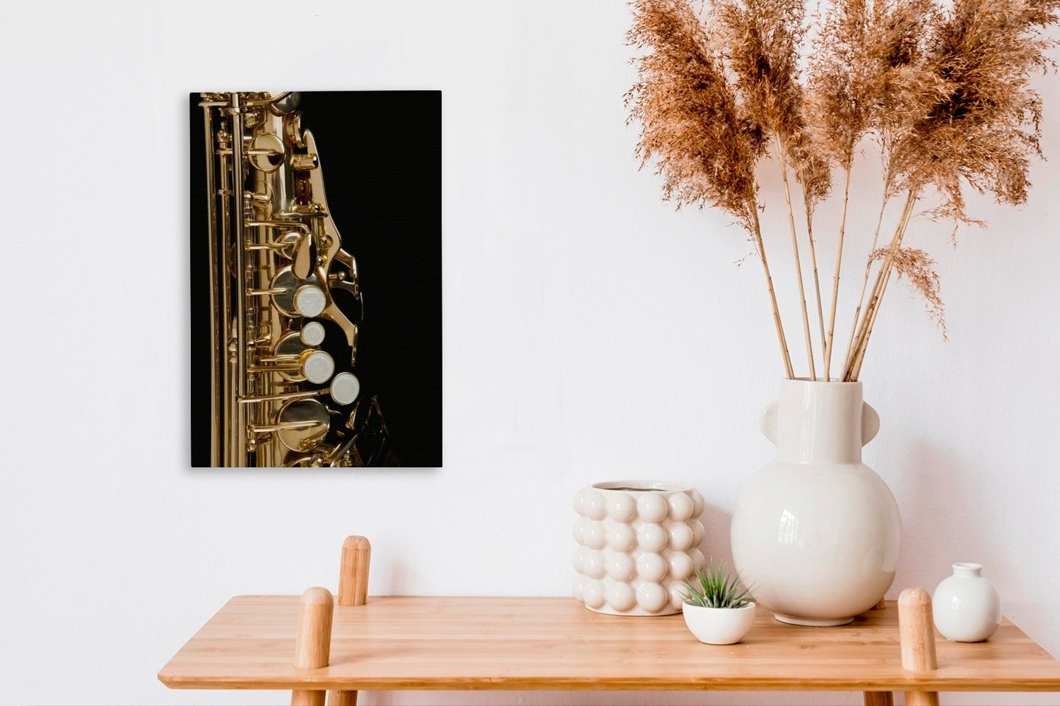 schwarzen, fertig OneMillionCanvasses® vor St), (1 Zackenaufhänger, Saxophons cm Ventile eines einem Leinwandbild Nahaufnahme Gemälde, 20x30 Leinwandbild der inkl. bespannt