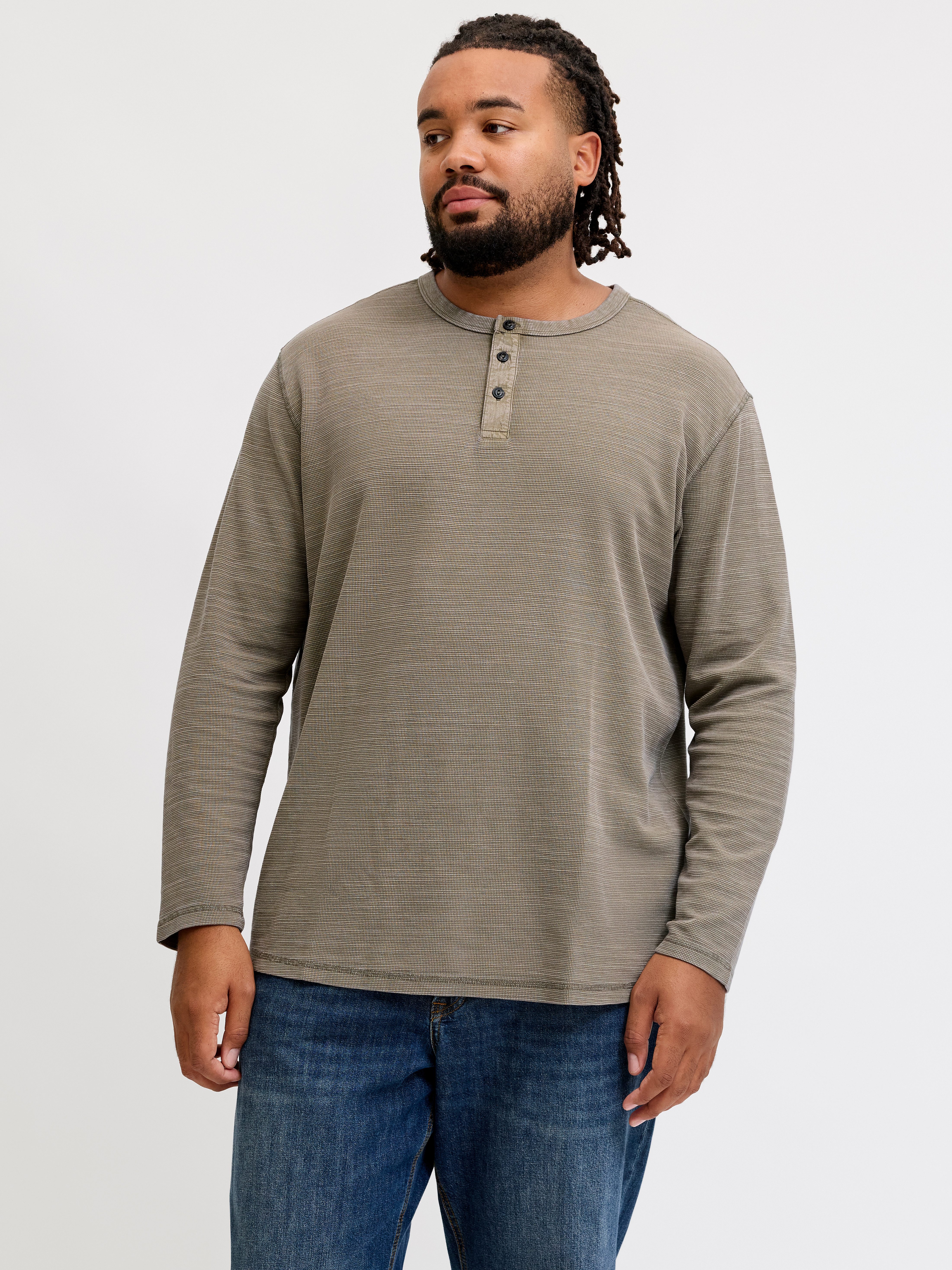 Jack & Jones PlusSize Langarmshirt JPRBLUAARON LS HENLEY TEE PLS Baumwollmischung, regular fit