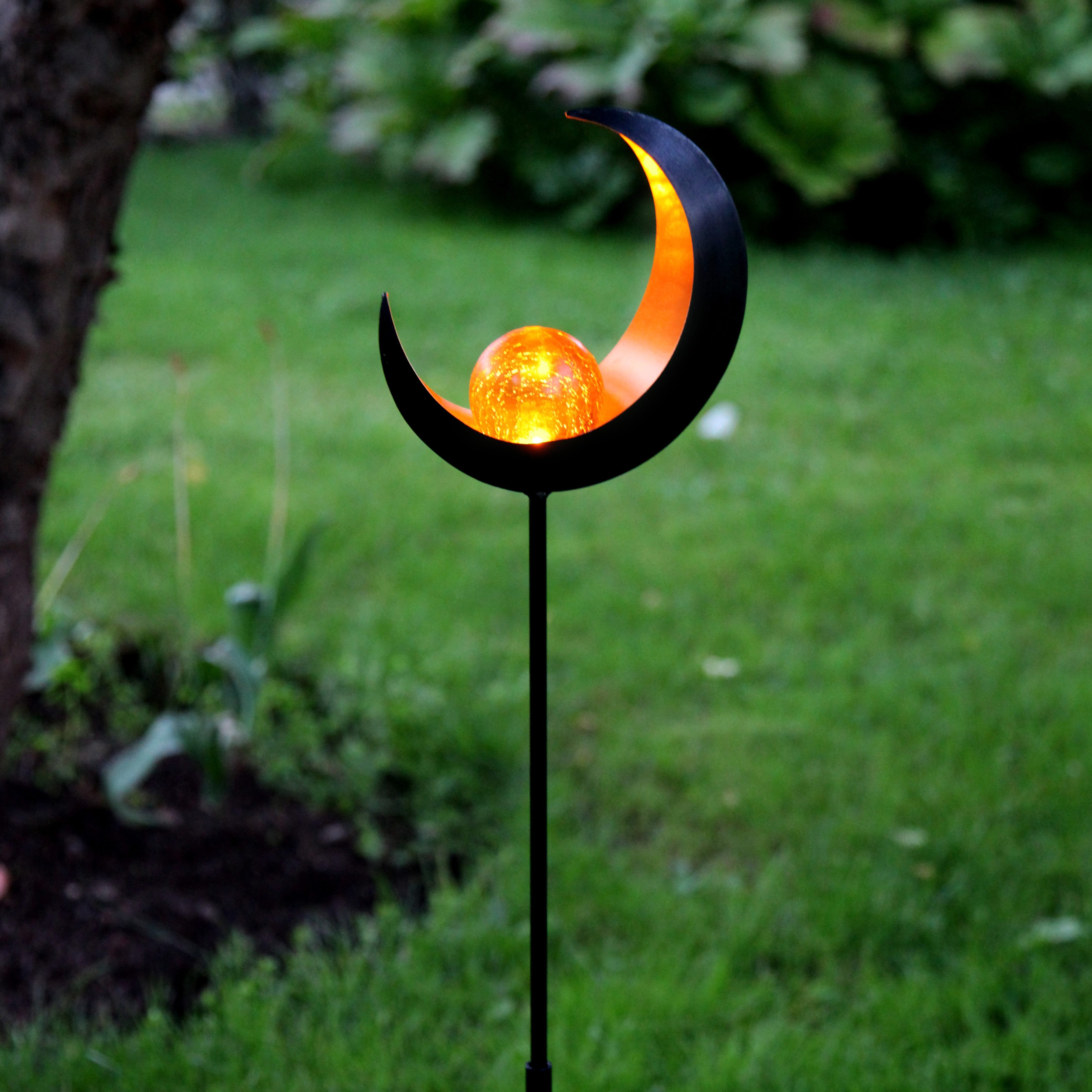 STAR TRADING LED Solarleuchte Solar Dekoration Melilla, Tageslichtsensor, LED fest integriert, bernsteinfarben, Dämmerungssensor, amberfarbenes Licht, schlanke Bauform
