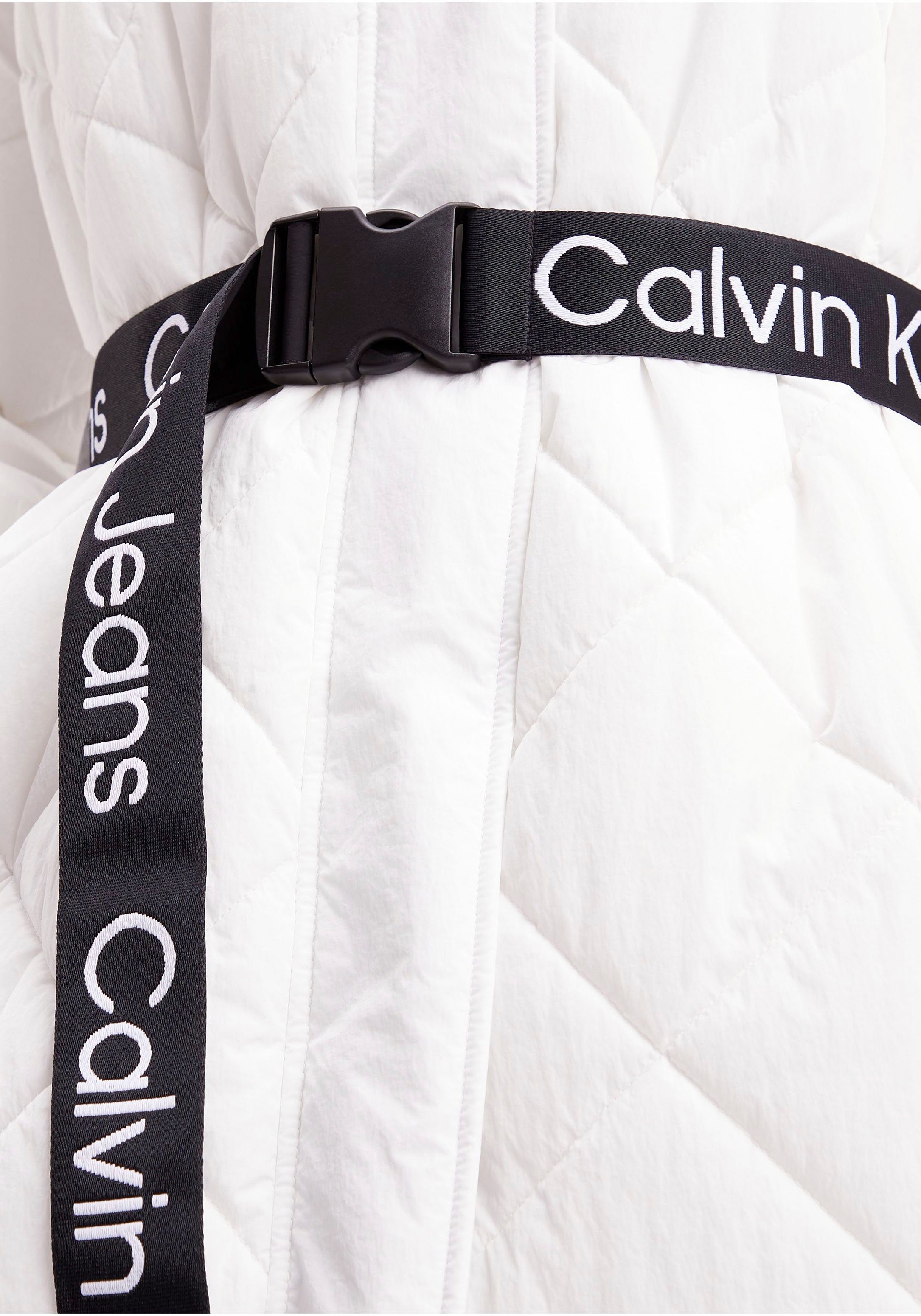 Calvin (Set, mit Jeans BELTED Steppmantel COAT Ivory 2-tlg., Bindegürtel) Stehkragen hohem Klein QUILTED mit