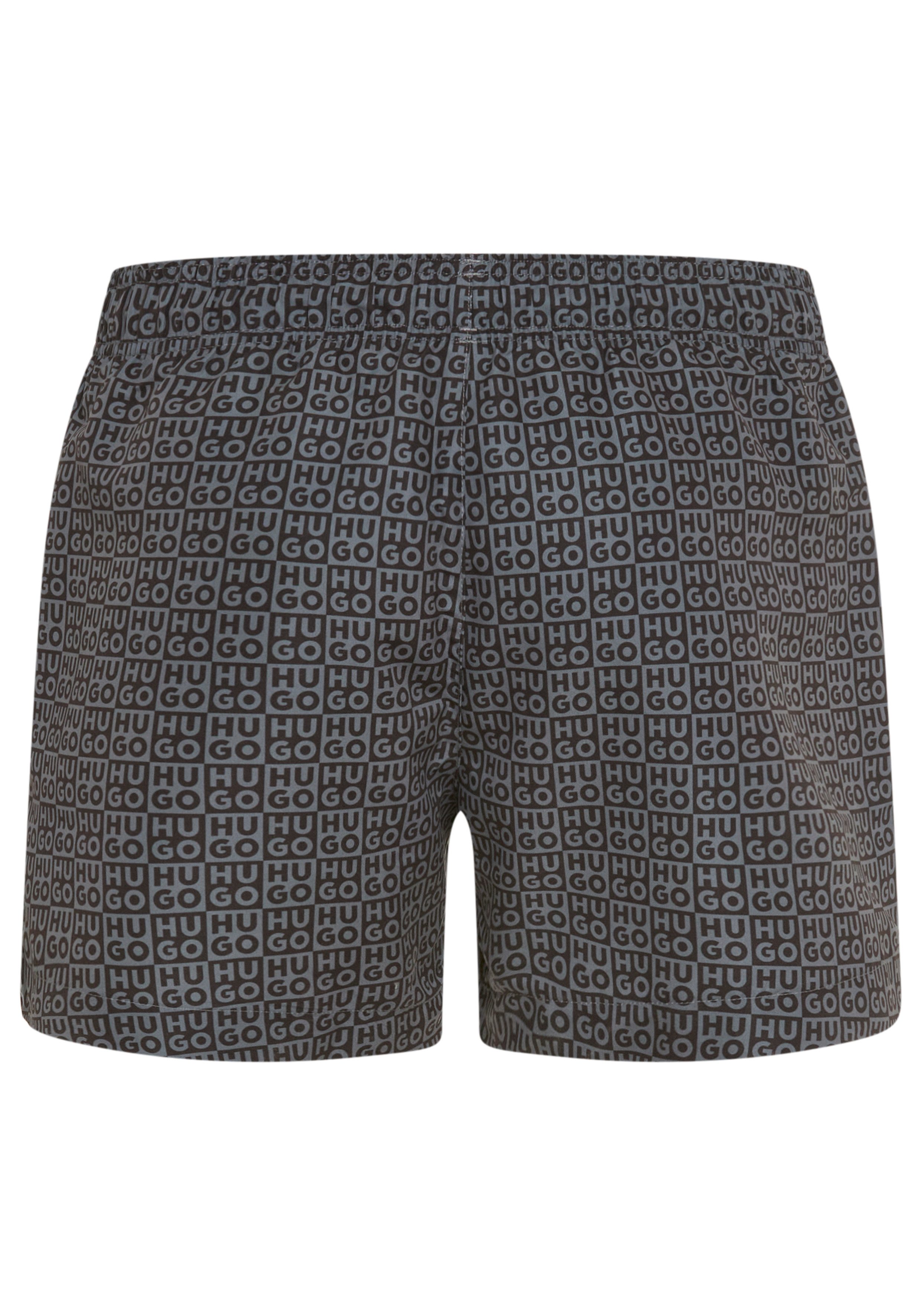 HUGO Badeshorts AARON mit Schachbrett-Logos, elastischer Bund