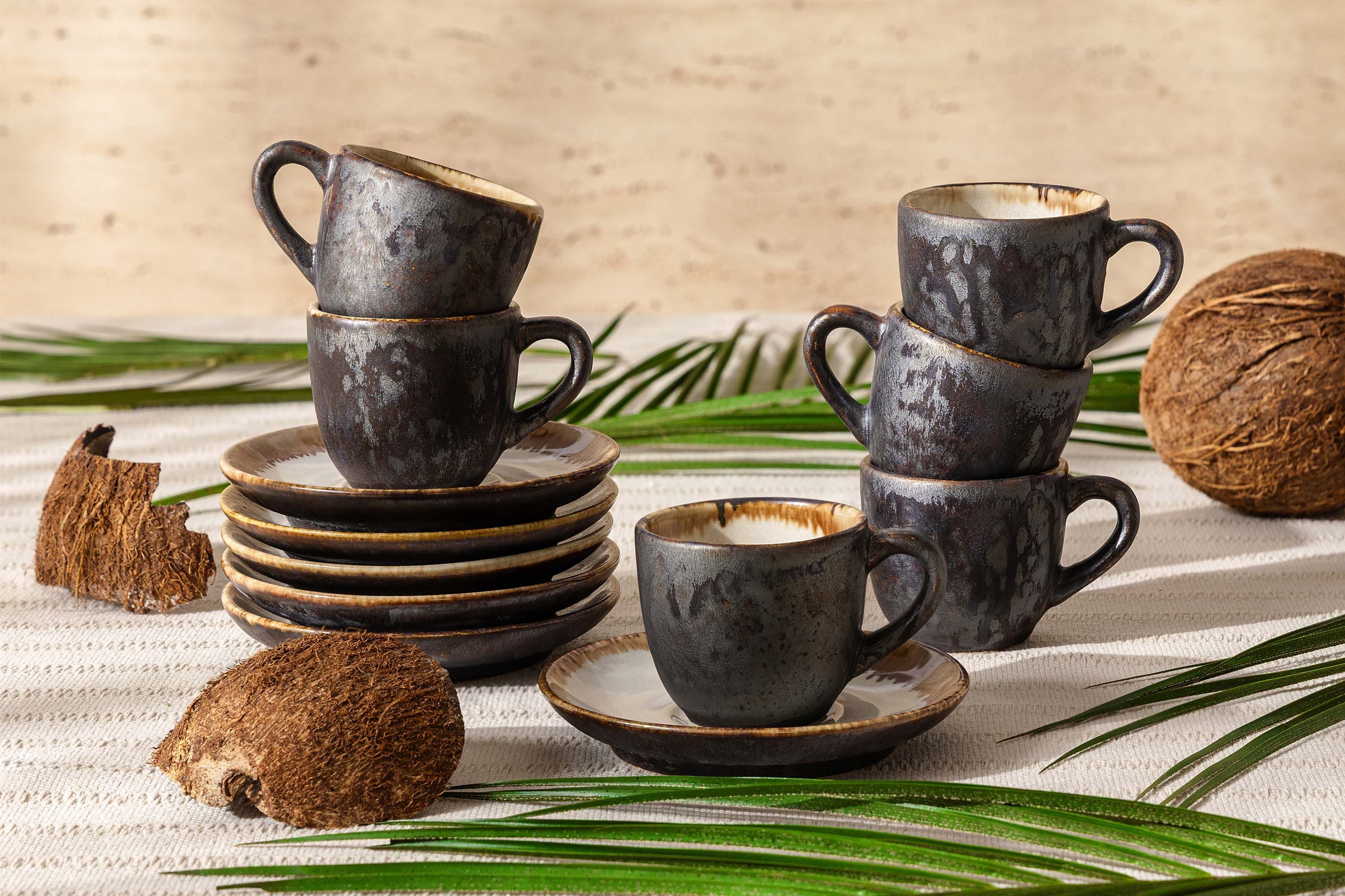 KONSIMO® Kaffeeservice PRIMA Espressotassen-Set, handgefertigt, Premiumqualität aus EU (12-tlg), 6 Personen, Keramik, hochwertige Kunstproduktion, organische Form, spülmaschinengeeignet