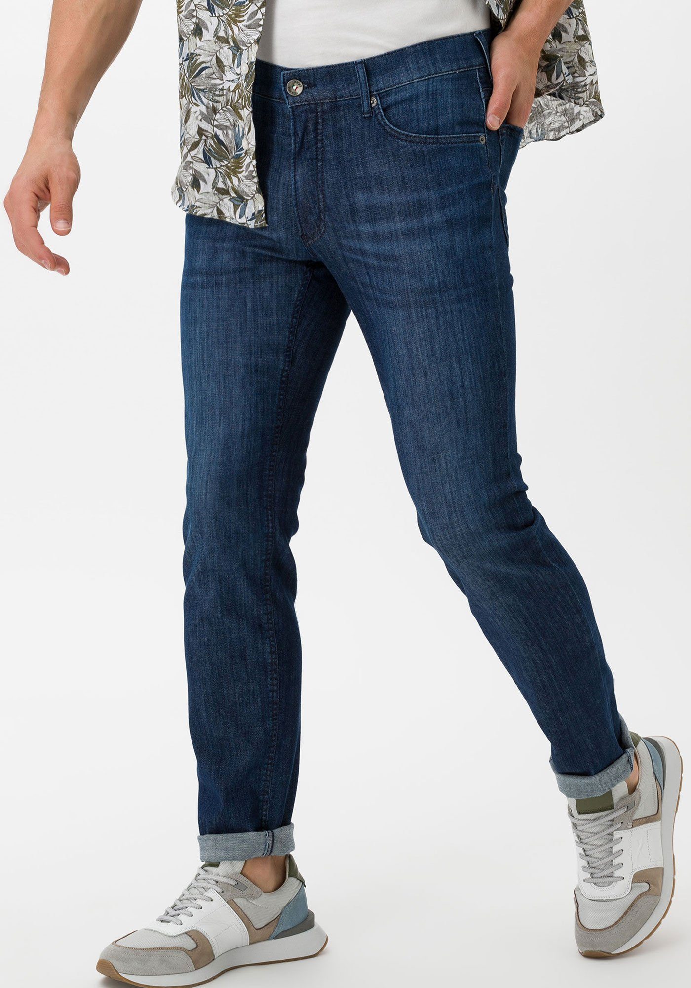 Style CHUCK 5-Pocket-Jeans blue softer Hi-Flex navy used LIGHT, Brax Sommerdenim