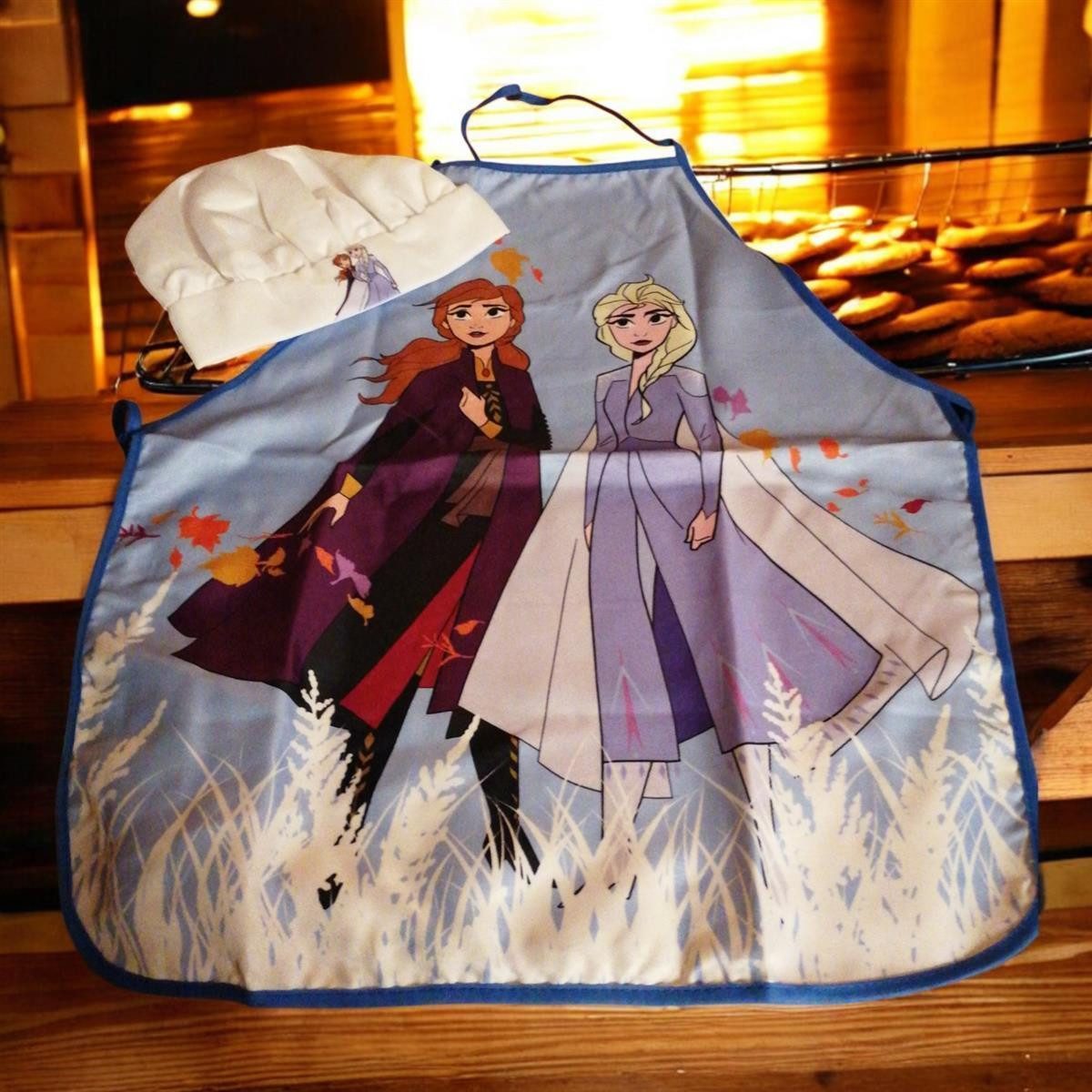 Disney Frozen Kochschürze Kochschürze für Kinder mit Kochmütze, Anna & Elsa günstig online kaufen