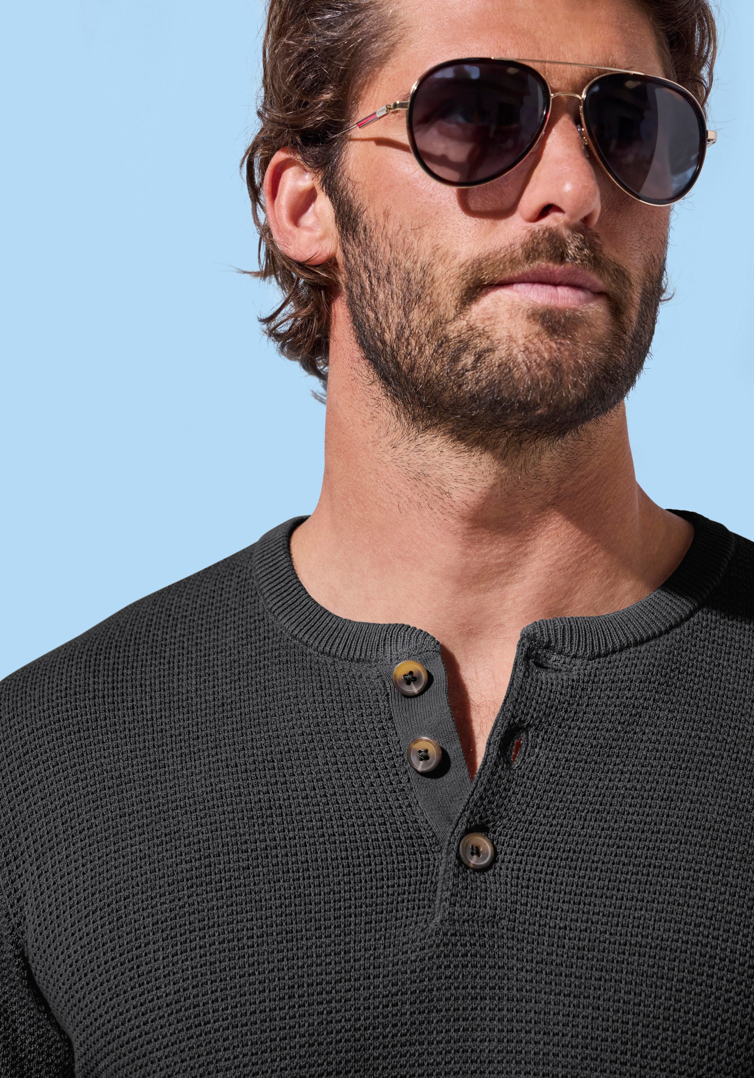 John Devin Henleyshirt - Strickshirt Rundhalsausschnitt mit kleiner Knopfleiste