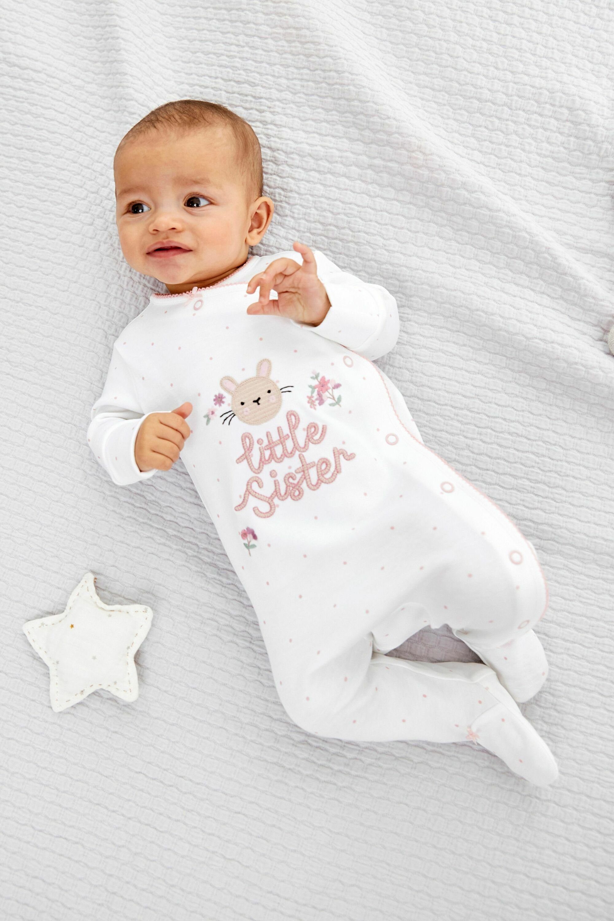 Next Schlafoverall Baby Pink Schlafanzug „Little (1-tlg) mit Bunny Sister“-Aufschrift